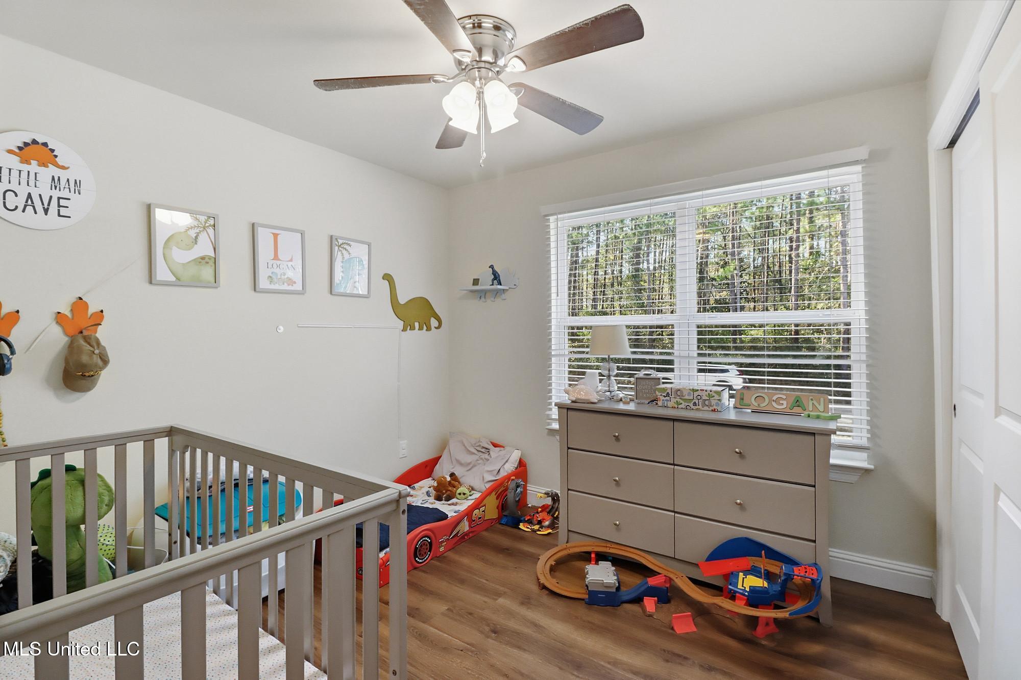 1132 Ash Street Property Photo 10