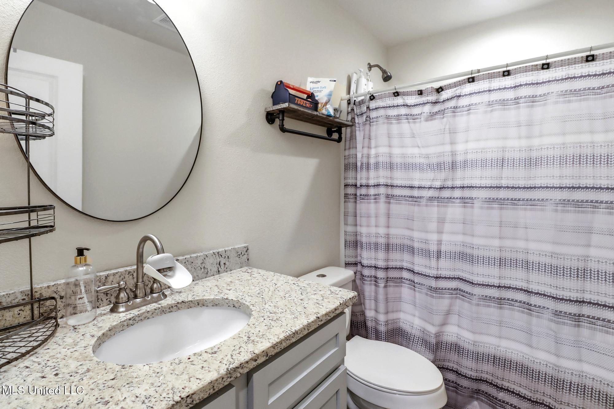 1132 Ash Street Property Photo 11