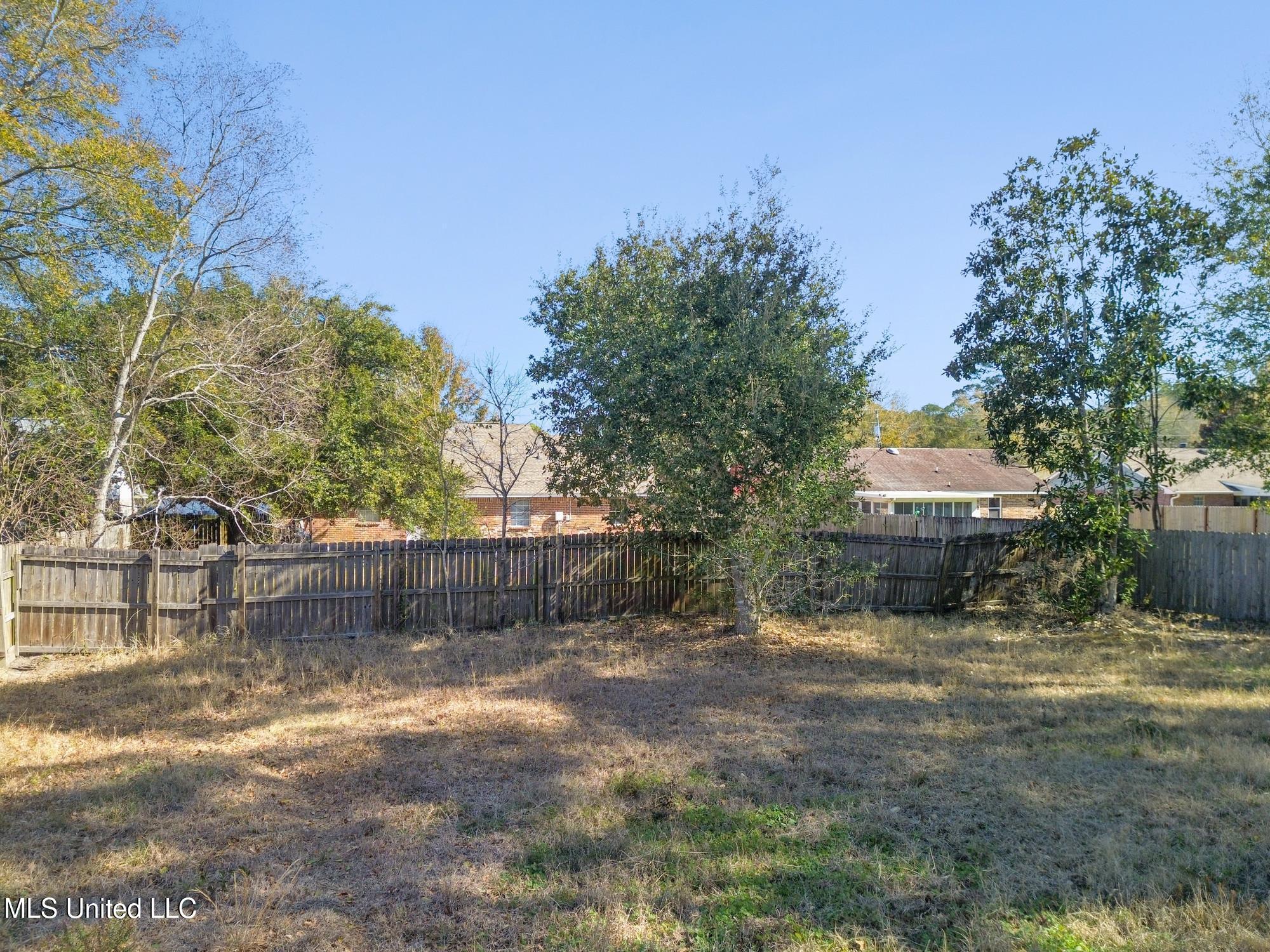 1132 Ash Street Property Photo 20