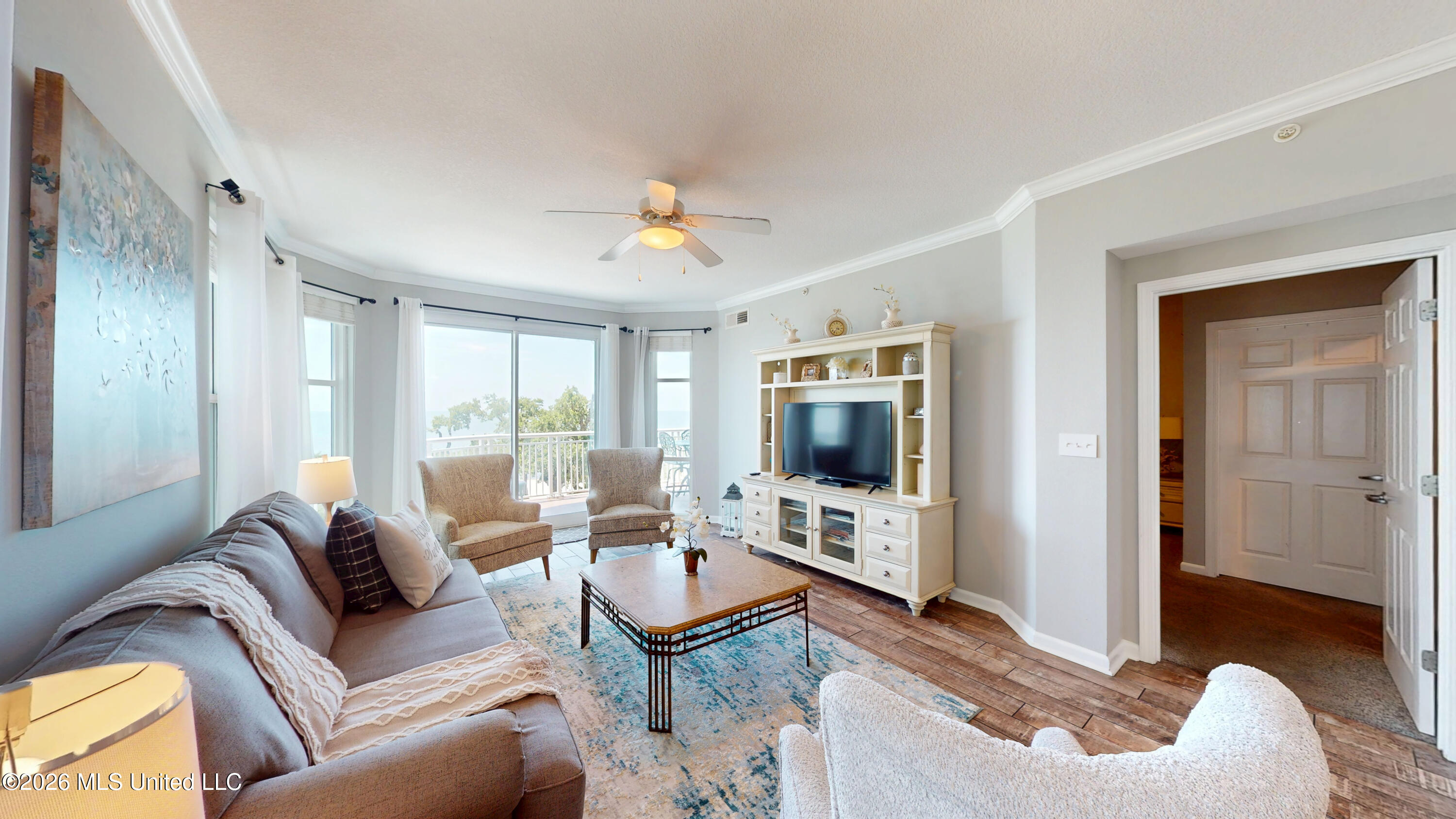 2228 Beach Drive Property Photo 4