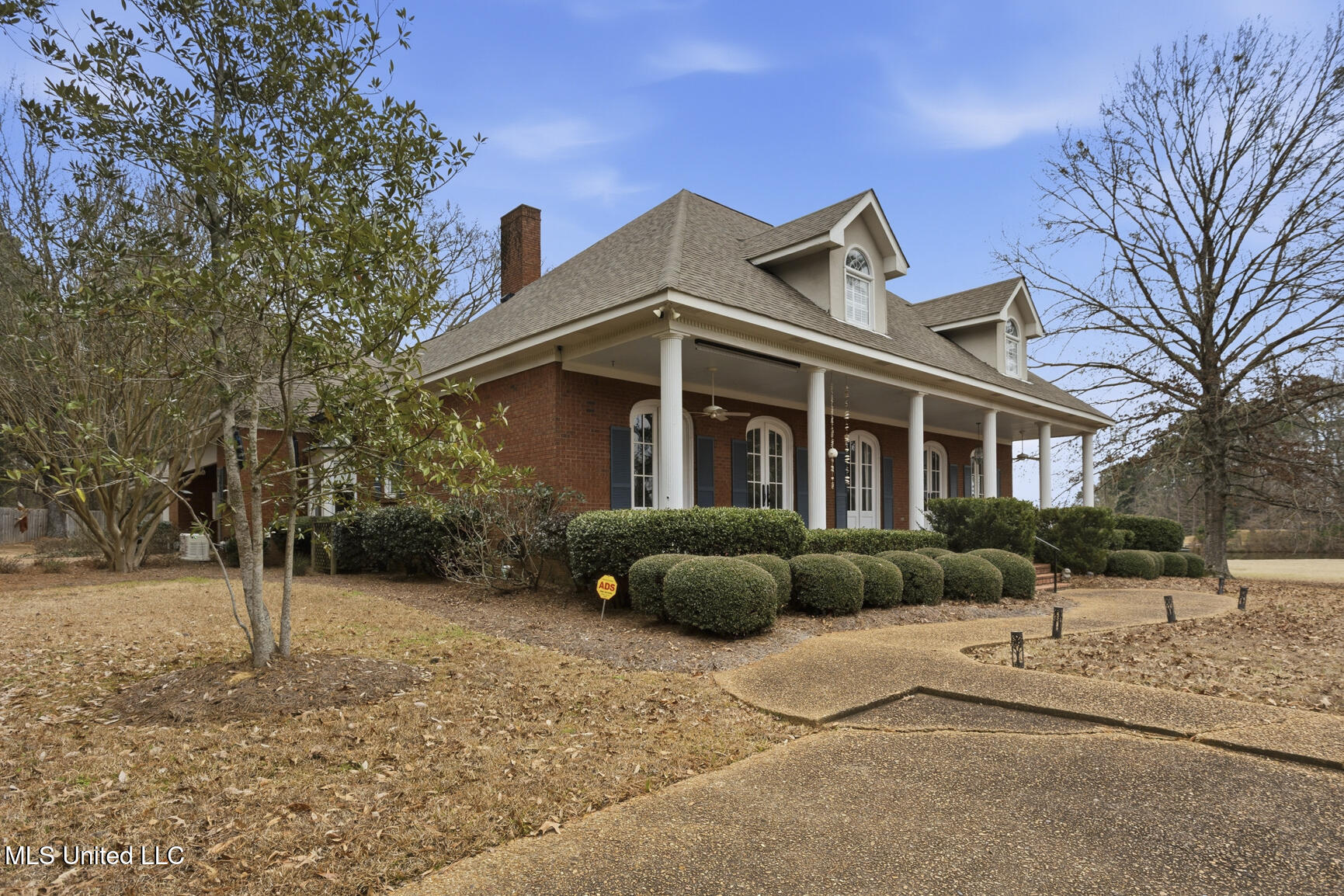 288 Morgan Road Property Photo 2