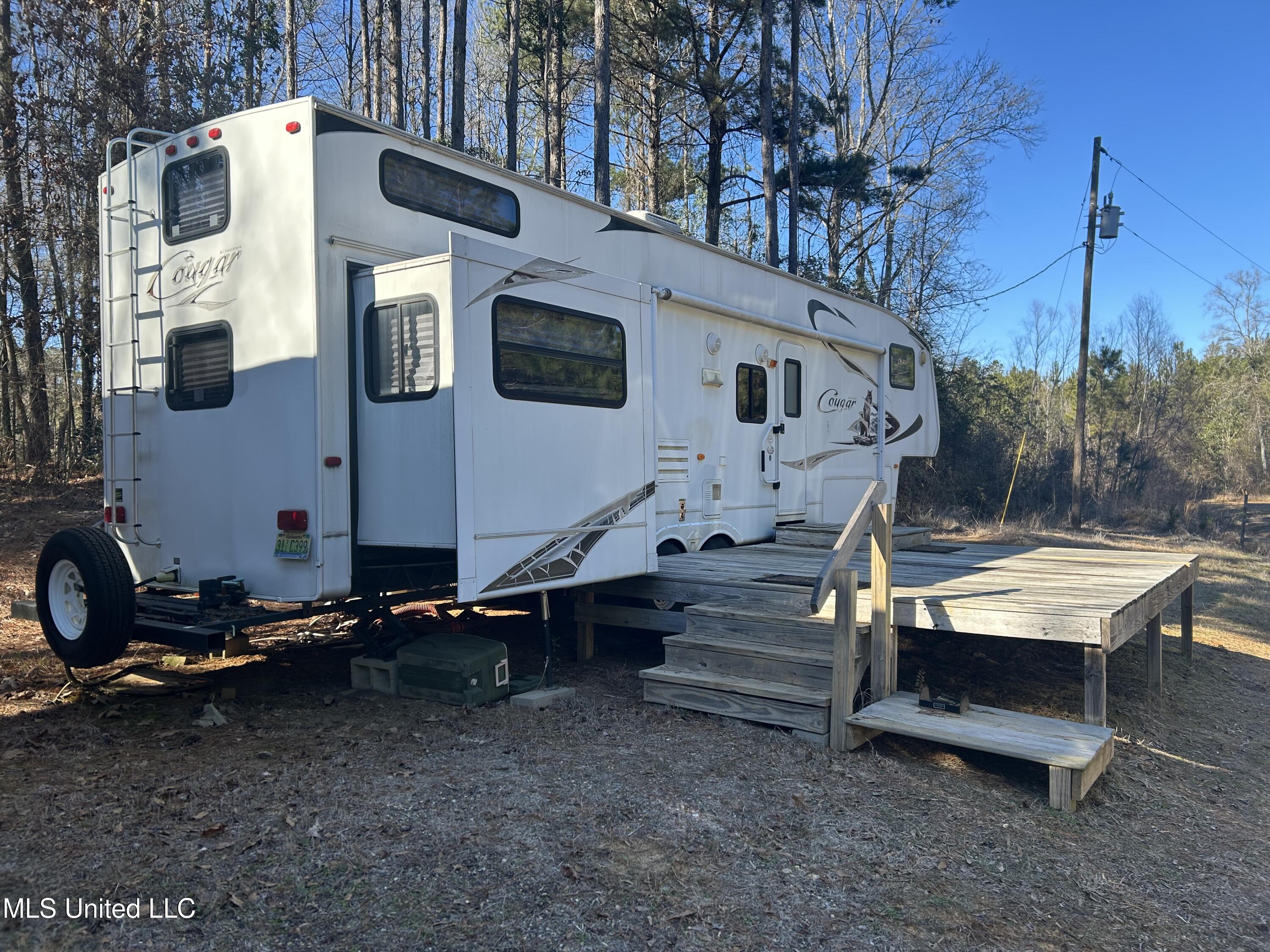 307 Willis Road Property Photo 9