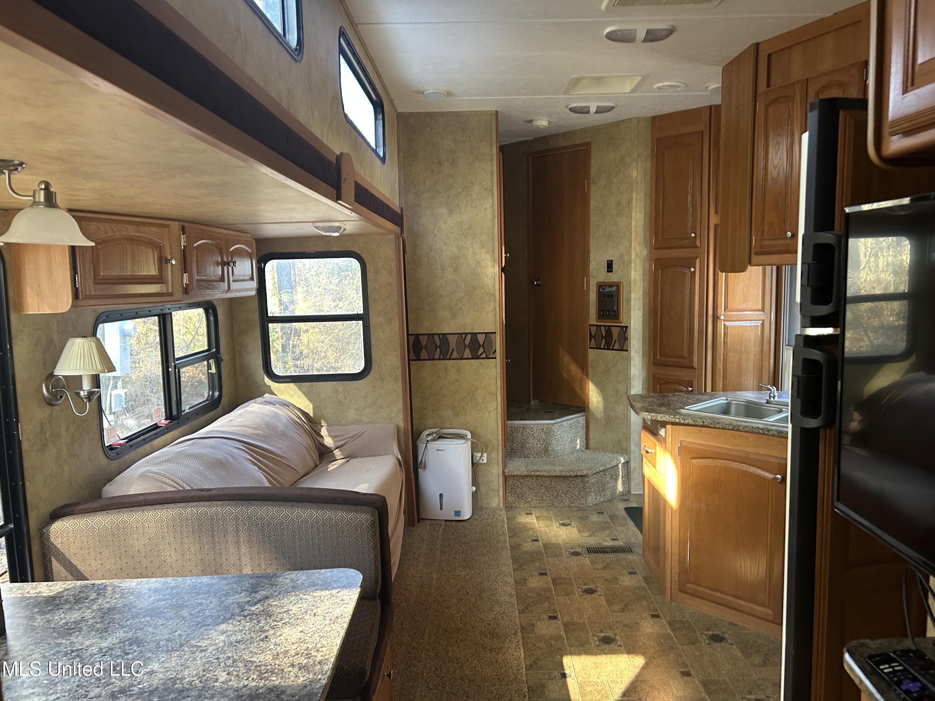307 Willis Road Property Photo 10