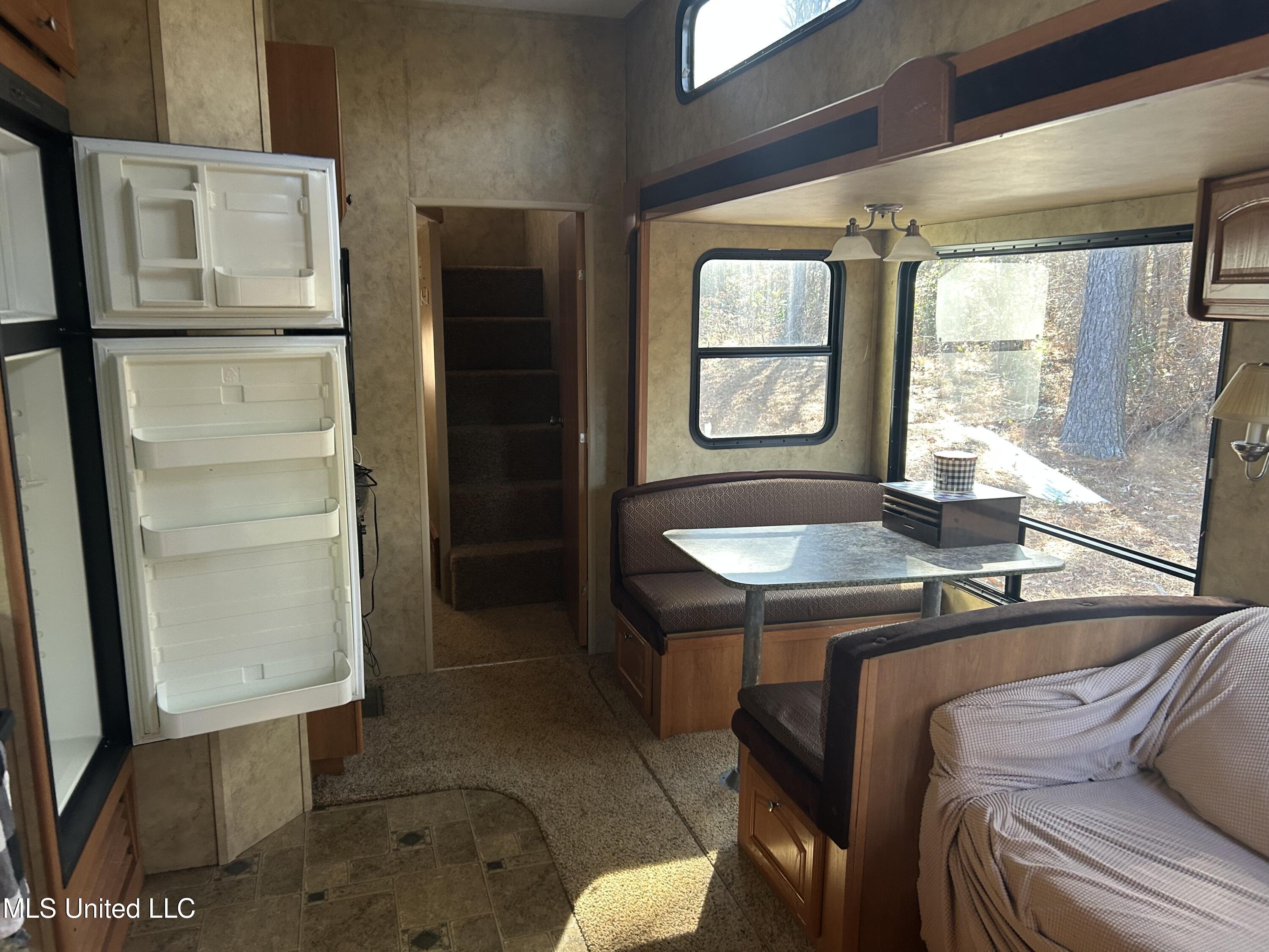 307 Willis Road Property Photo 11