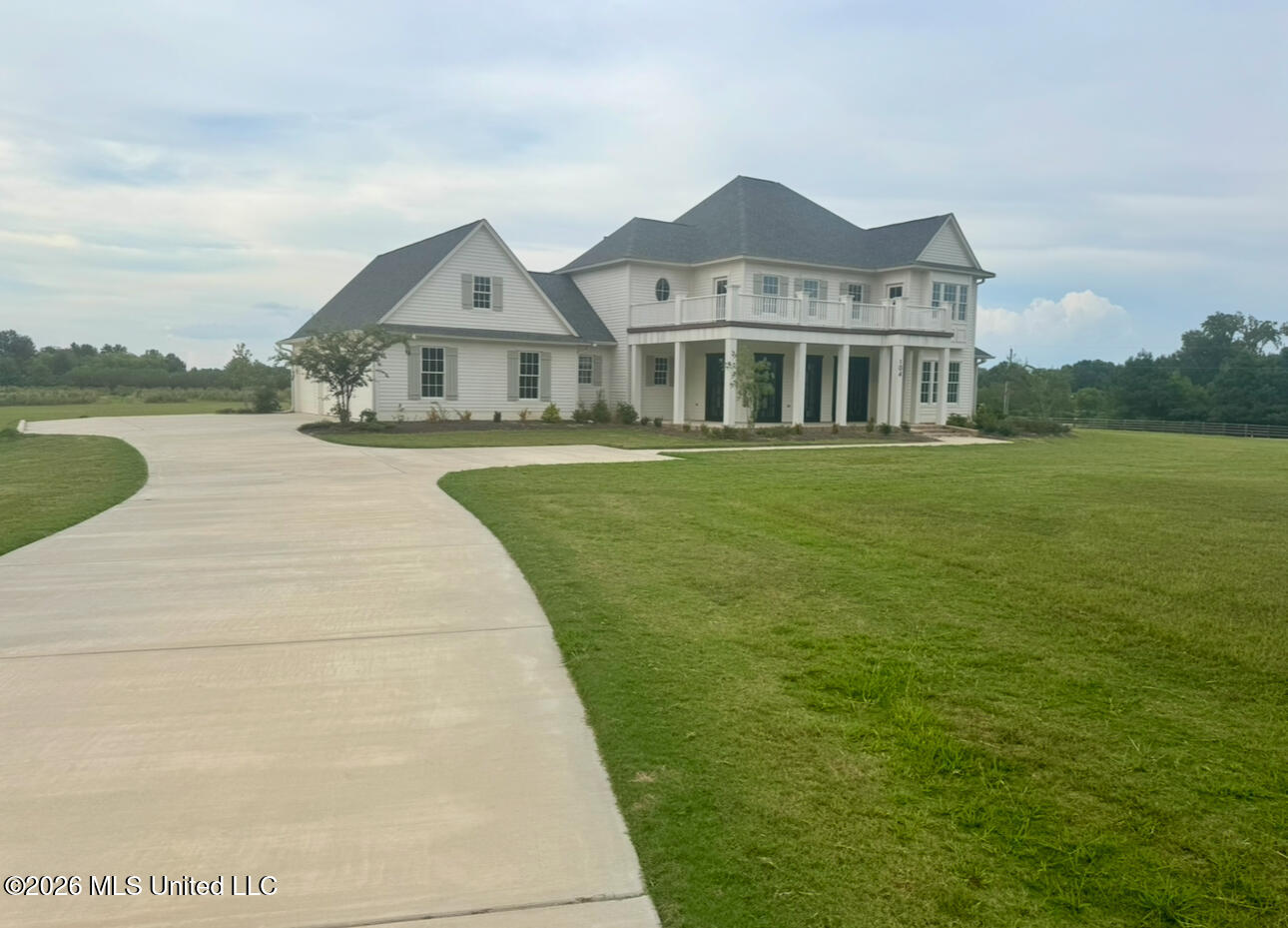 104 Two Lakes Drive Property Photo 1