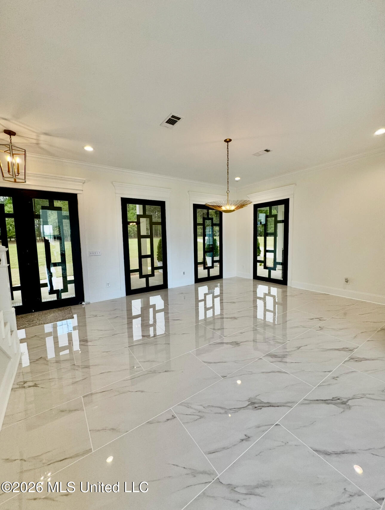 104 Two Lakes Drive Property Photo 4