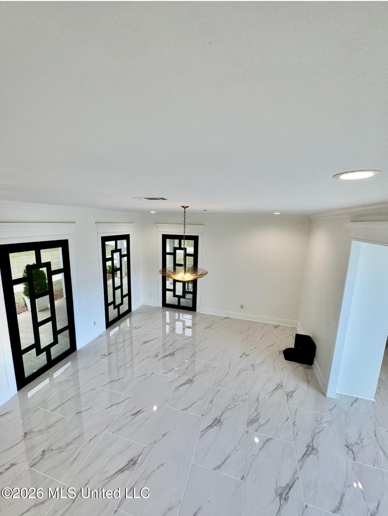 104 Two Lakes Drive Property Photo 8