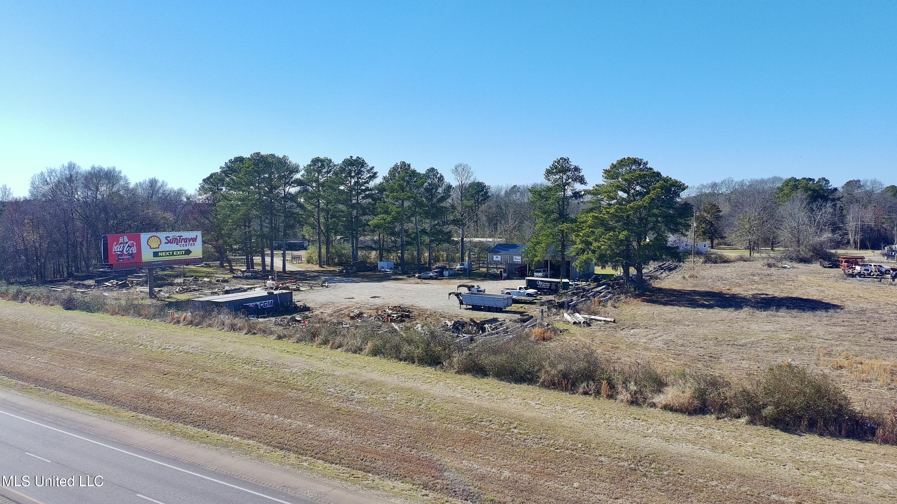 Hawkins Lane Property Photo 4