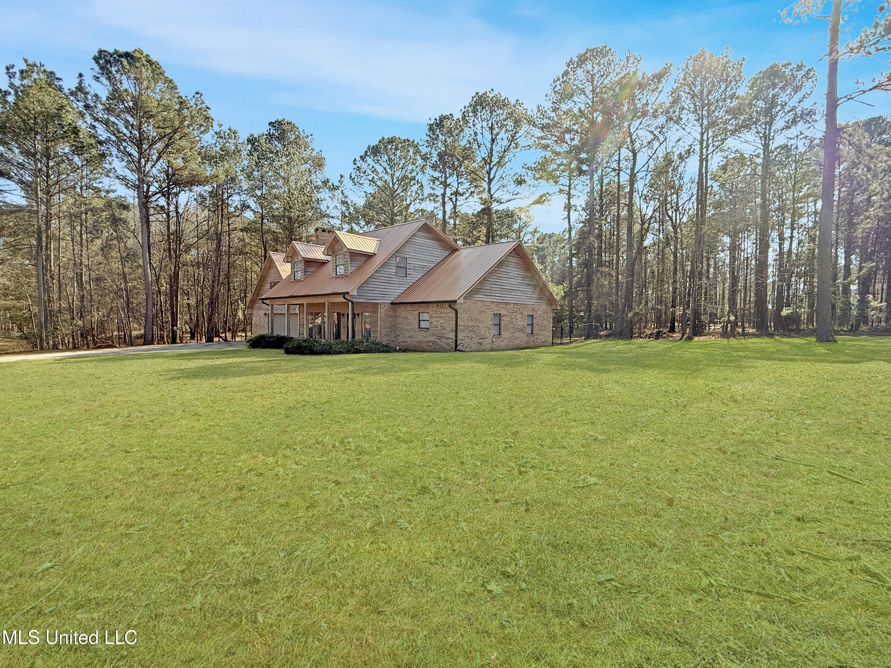 519 Lake Eddins 1638 Property Photo 2