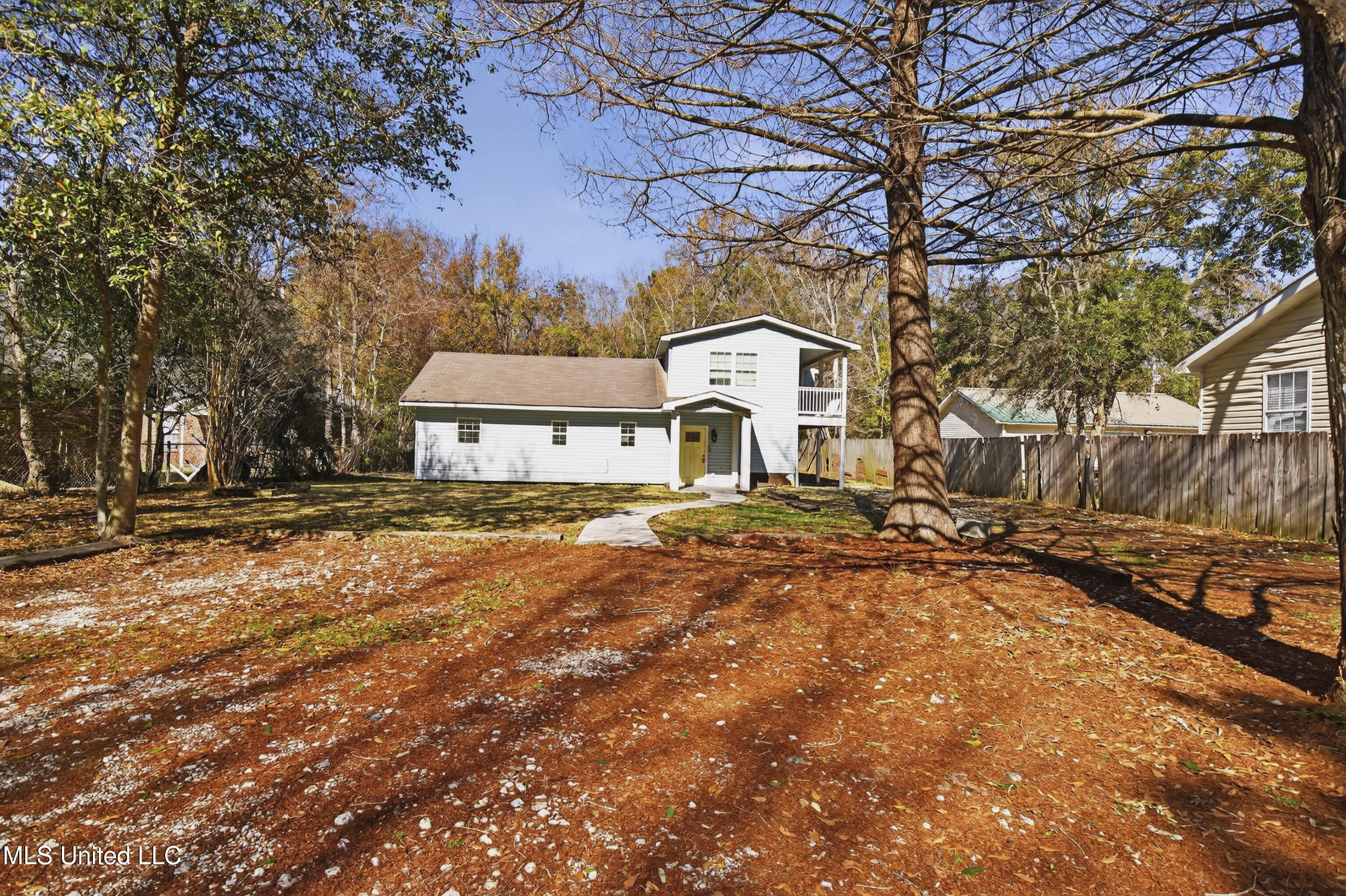 4476 Pierce Road Property Photo 2