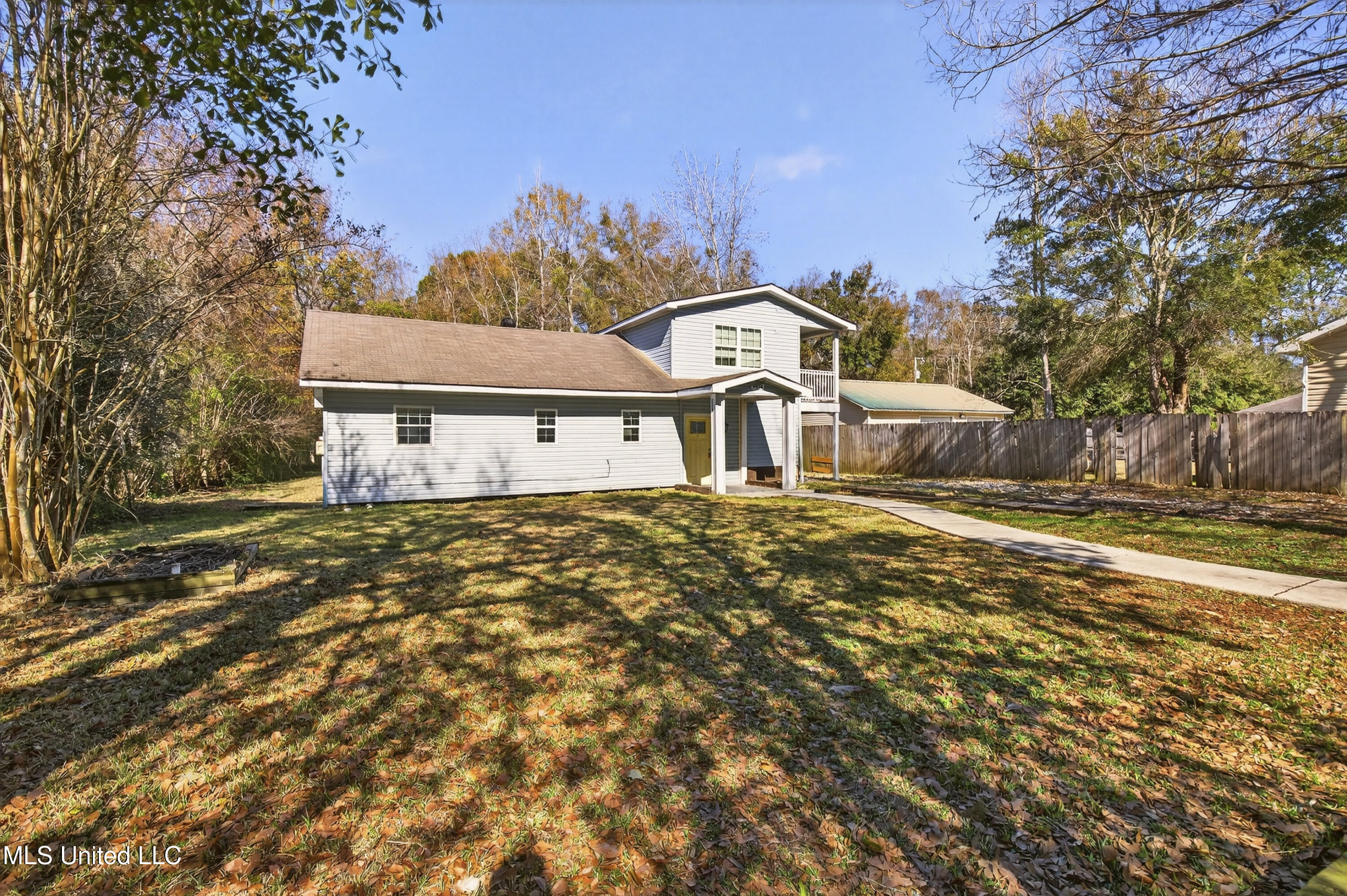 4476 Pierce Road Property Photo 3