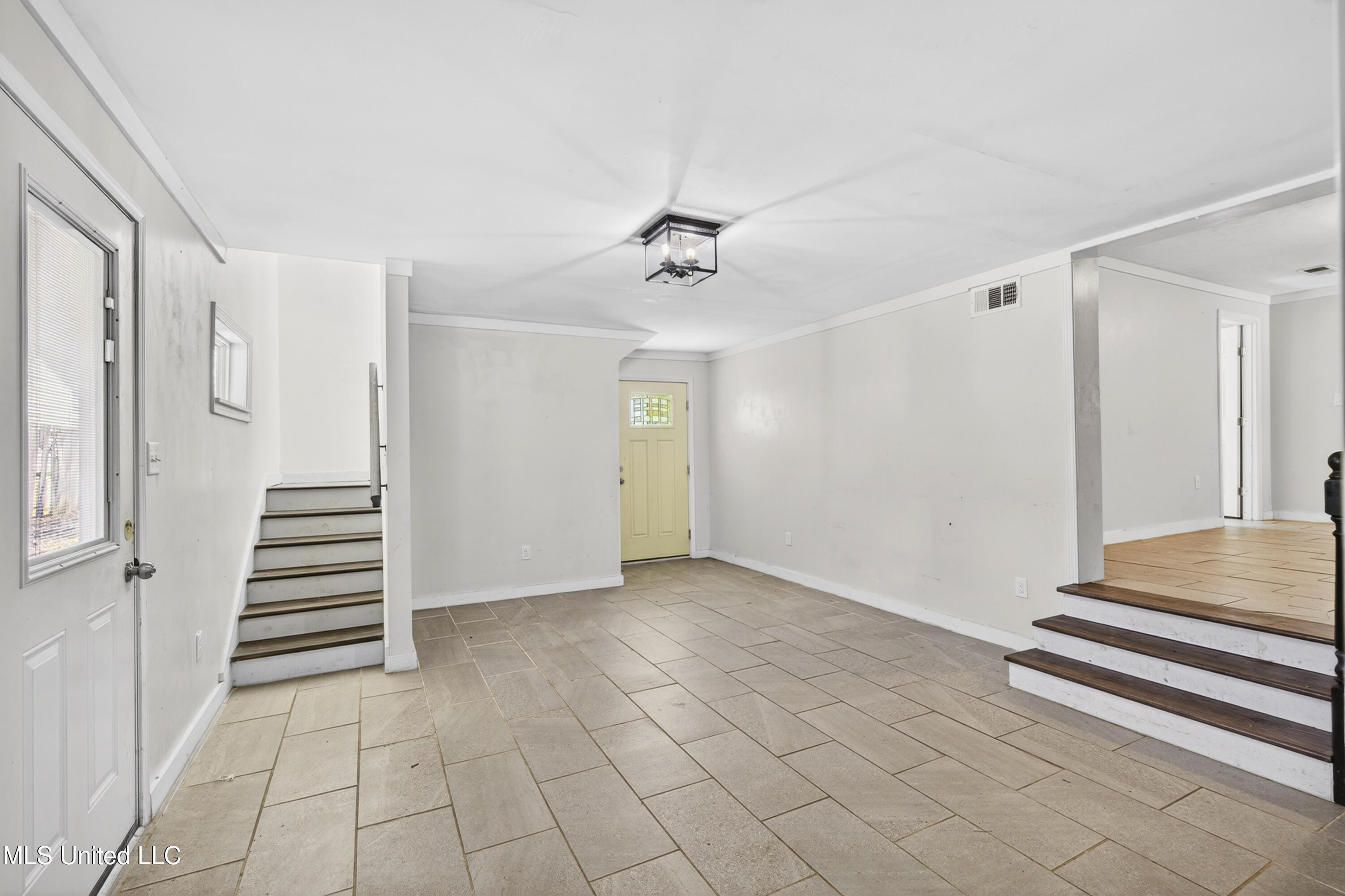4476 Pierce Road Property Photo 8