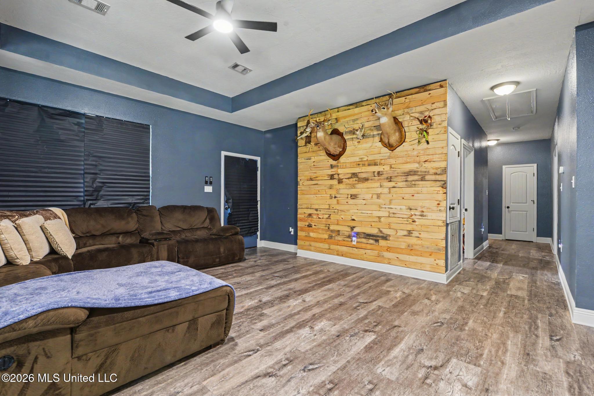 140 Cades Ridge Ridge Property Photo 4