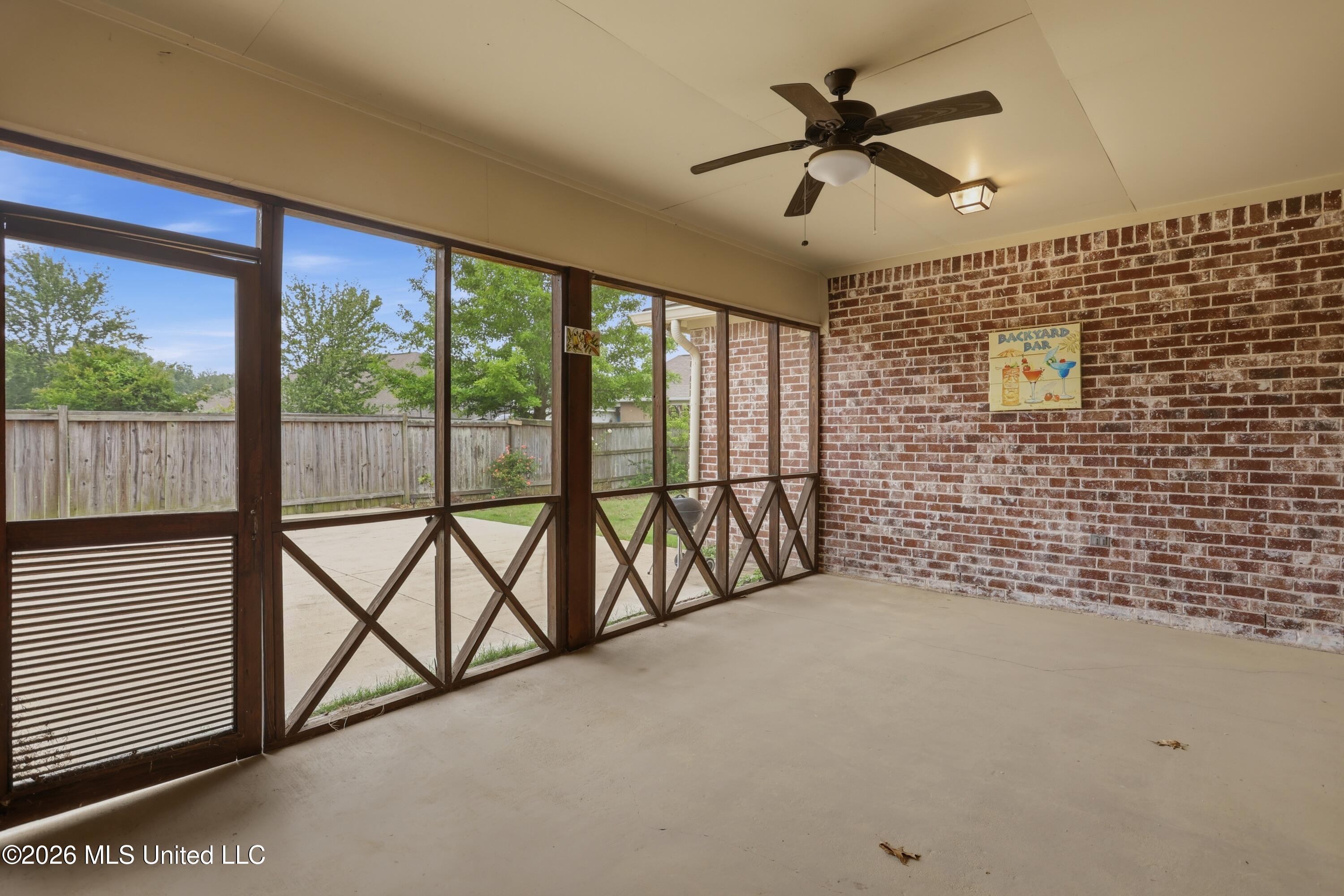 119 Camden Crossing Property Photo 34