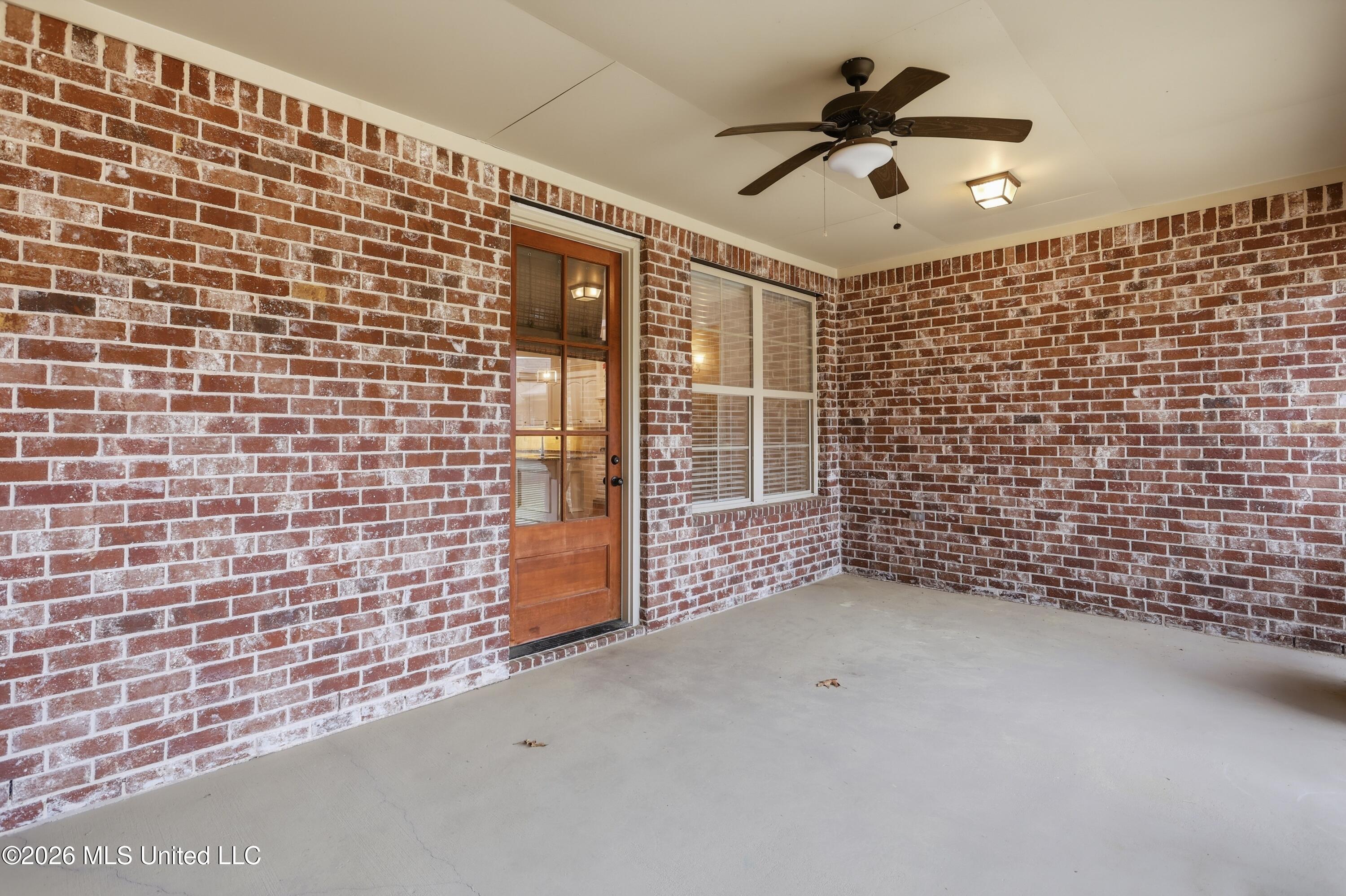 119 Camden Crossing Property Photo 35