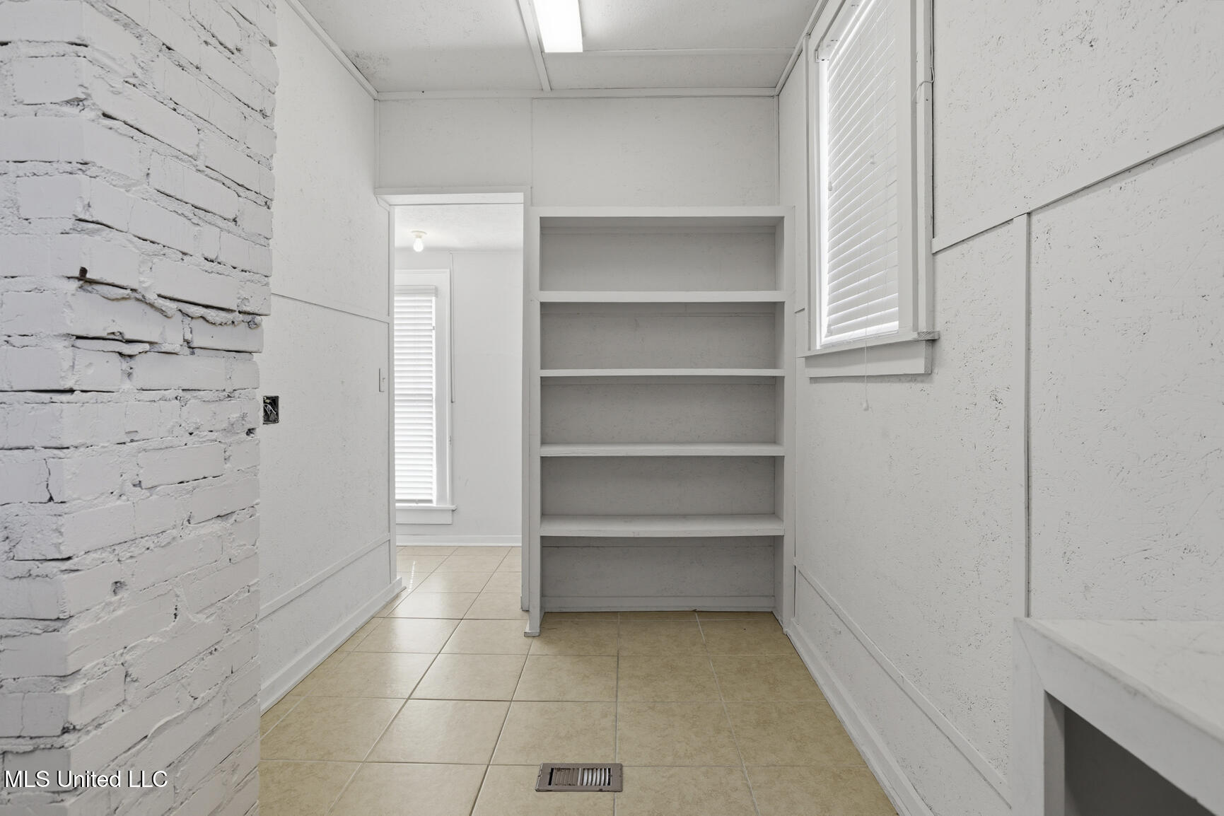 629 N Jefferson Street Property Photo 20