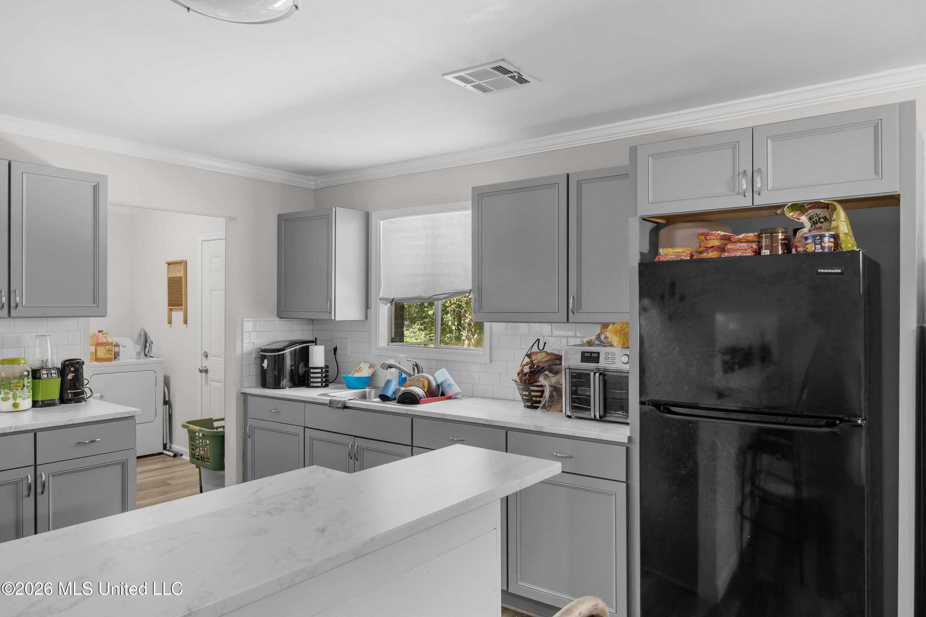1208 Cooper Road Property Photo 11