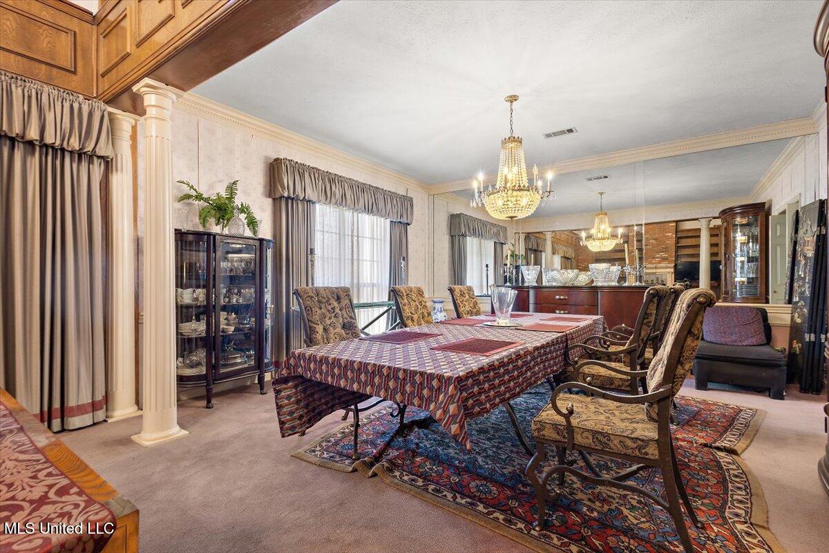 4109 Henderson Road Property Photo 6