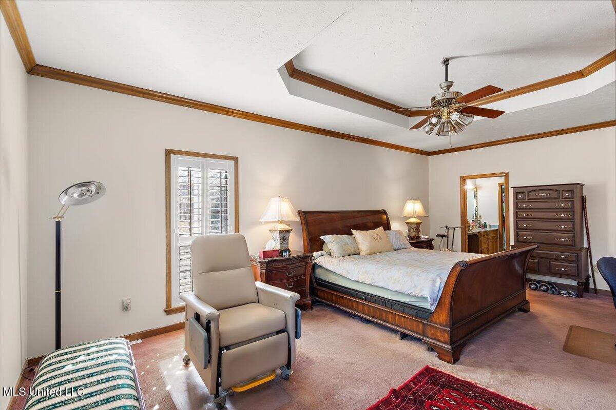 4109 Henderson Road Property Photo 12