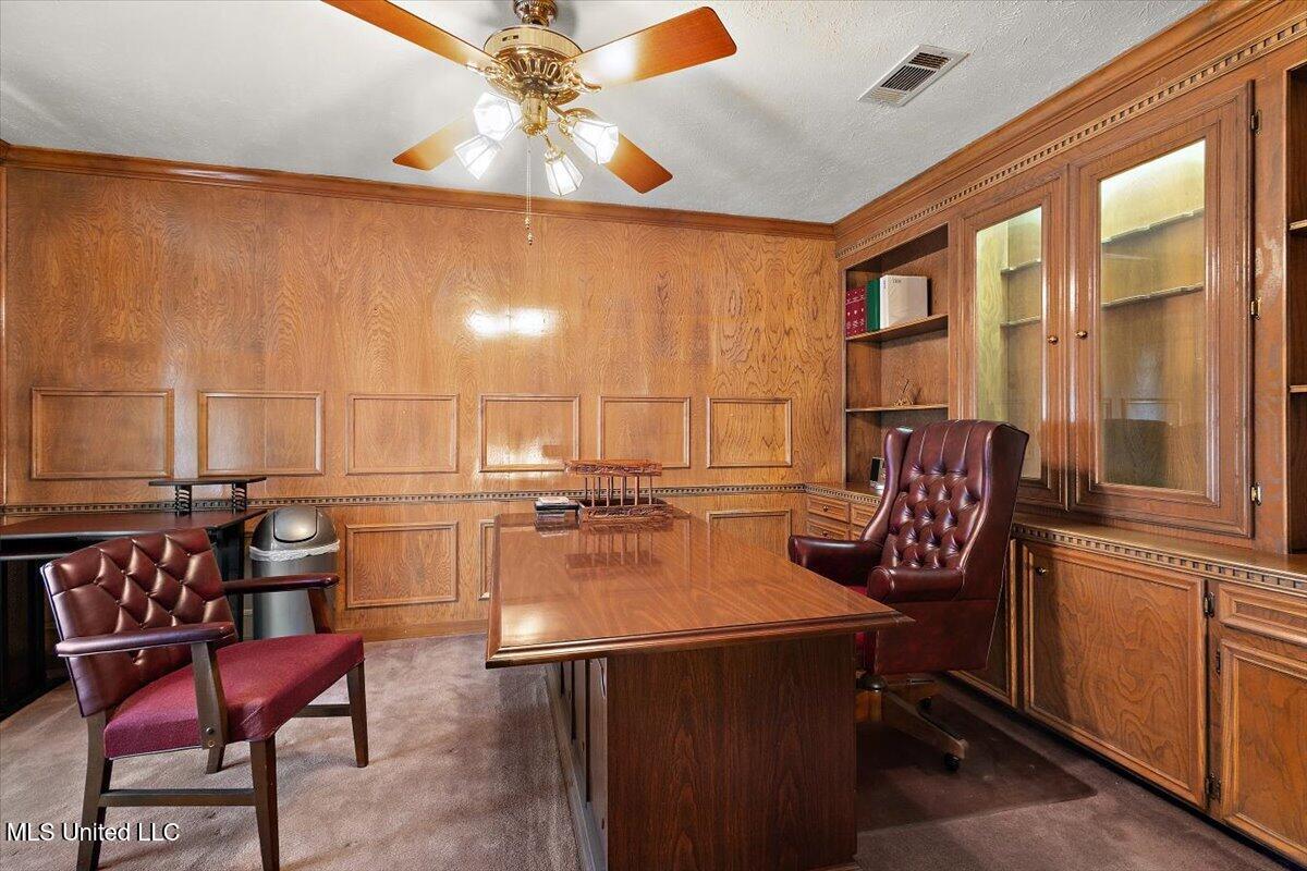 4109 Henderson Road Property Photo 17
