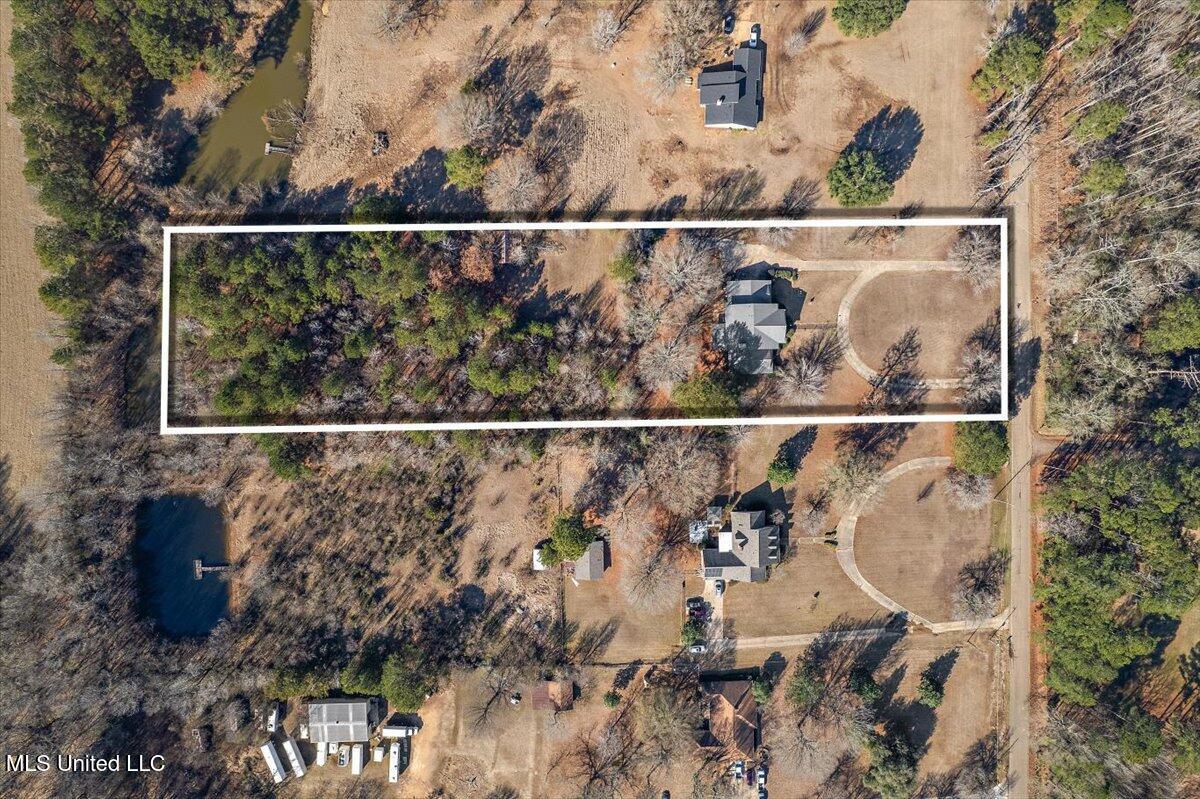 4109 Henderson Road Property Photo 22