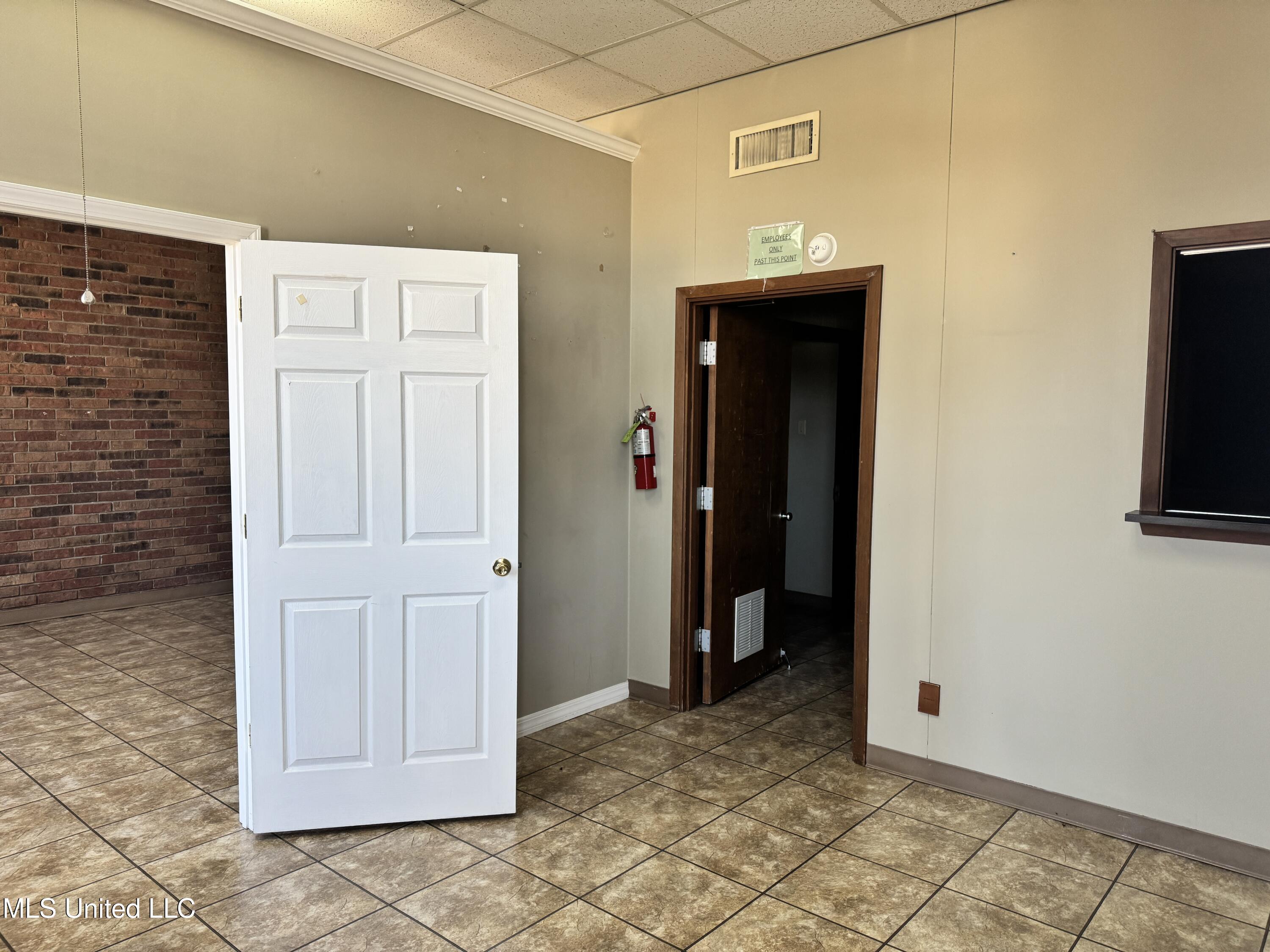 200 Serio Boulevard Property Photo 8