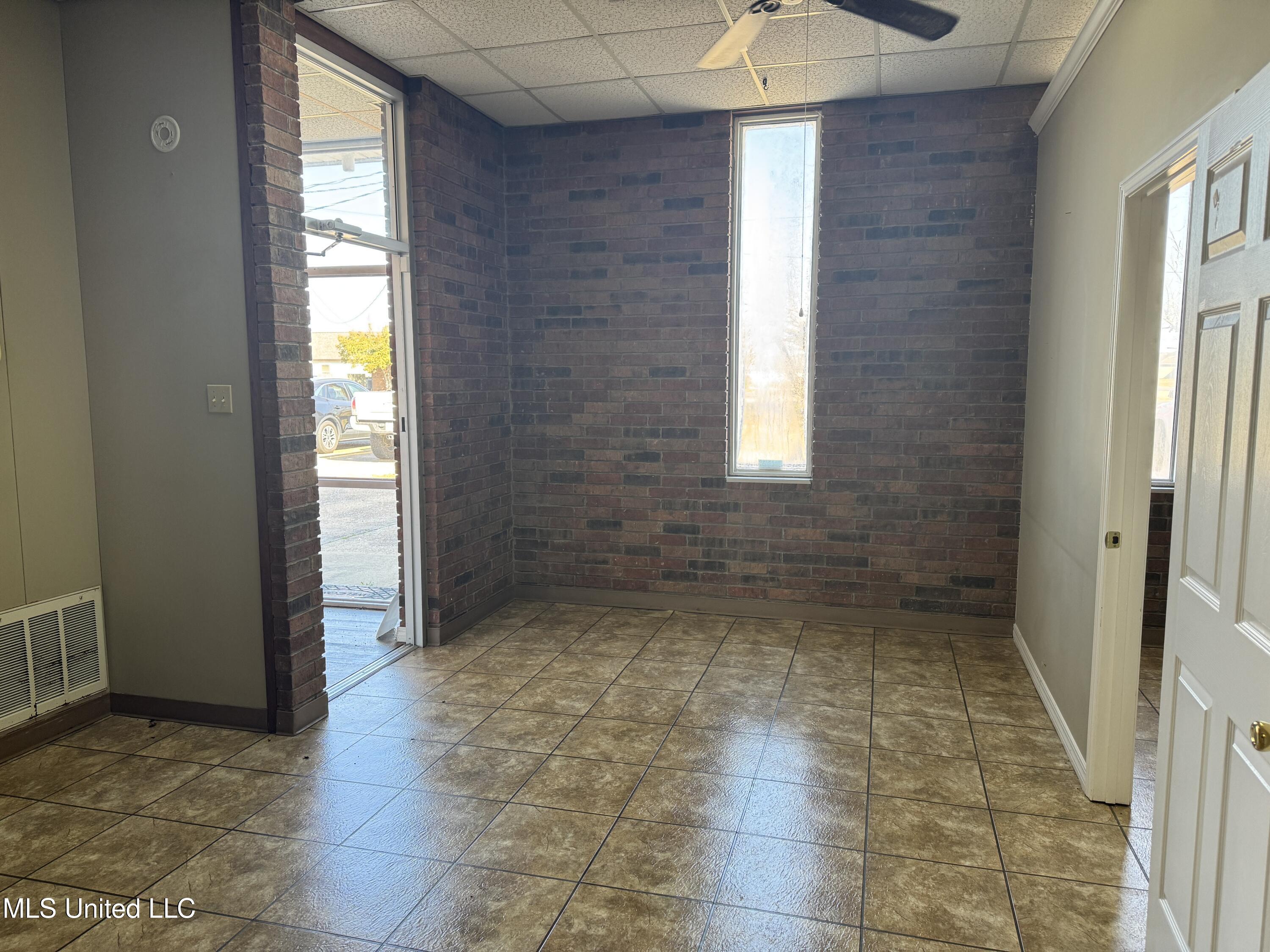 200 Serio Boulevard Property Photo 10