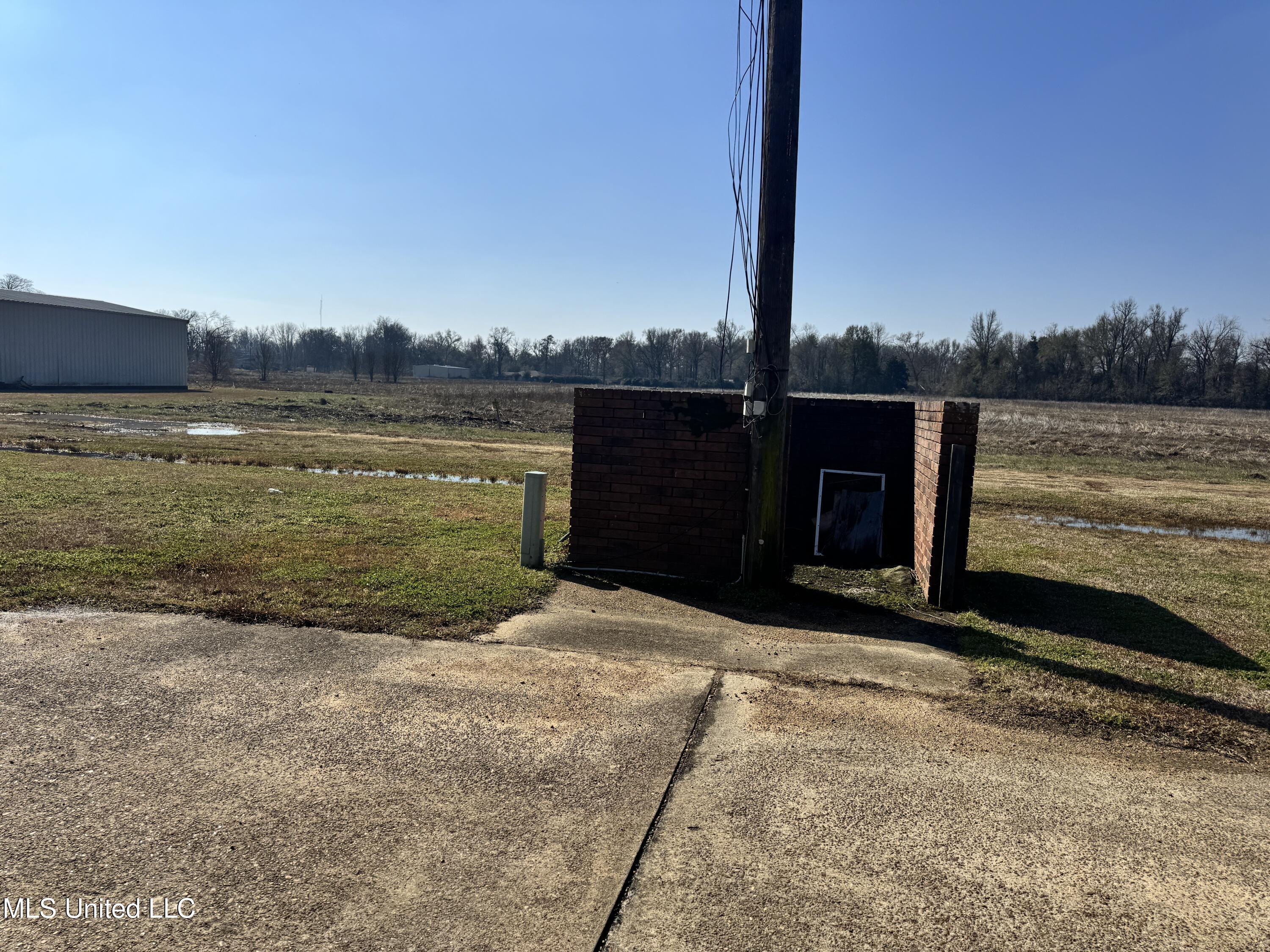 200 Serio Boulevard Property Photo 32