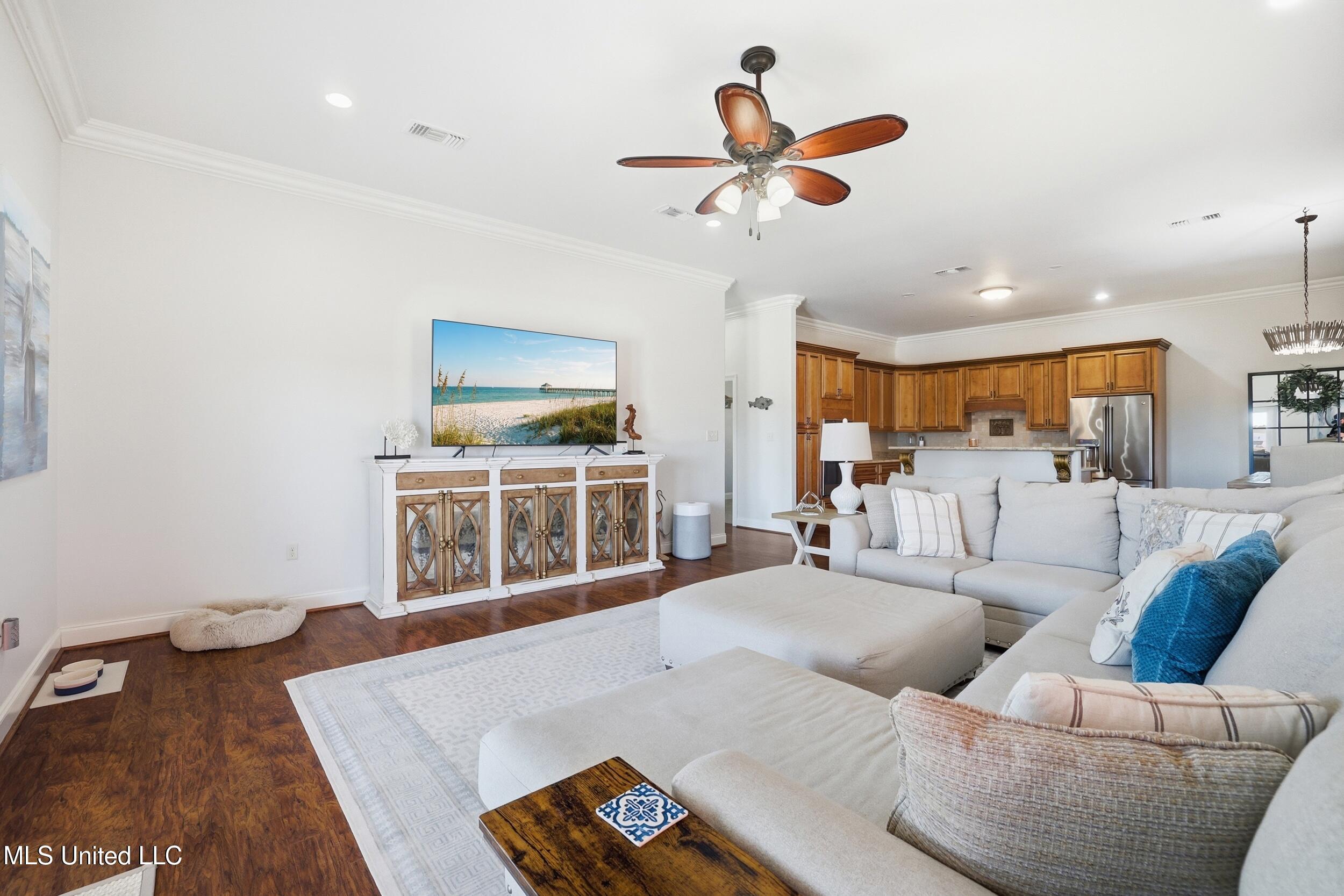 123 Helen Drive Property Photo 16