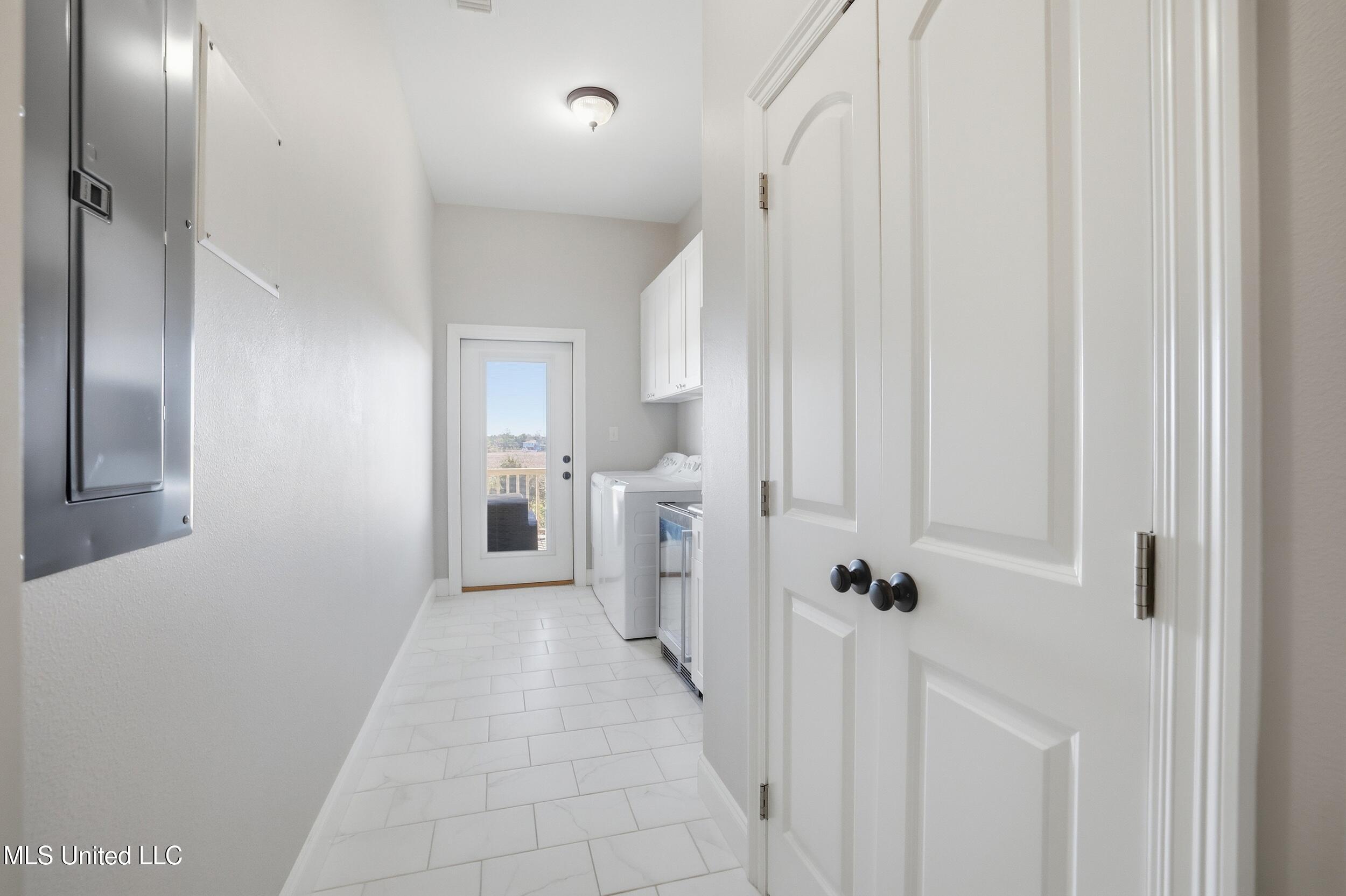 123 Helen Drive Property Photo 18