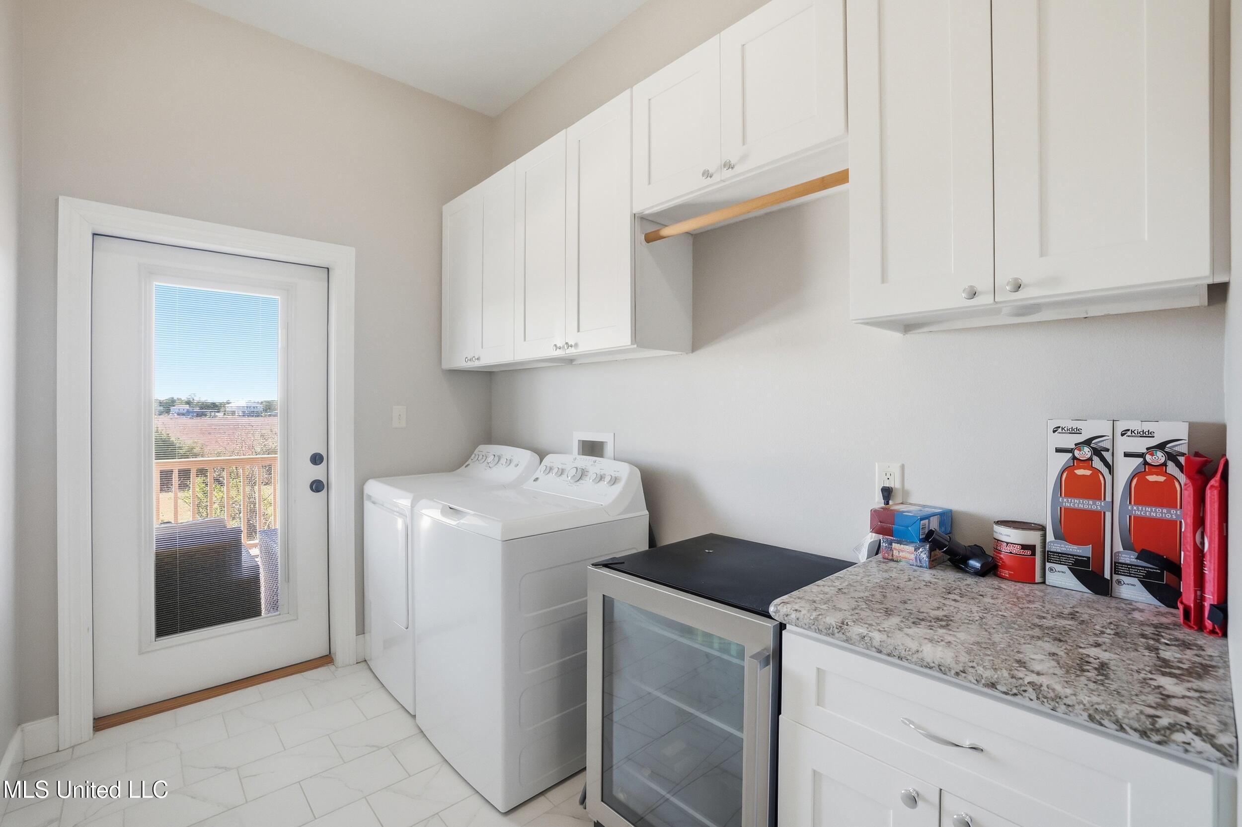 123 Helen Drive Property Photo 19