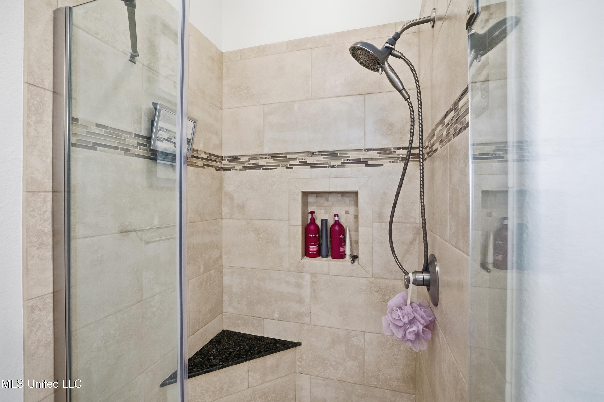 123 Helen Drive Property Photo 30