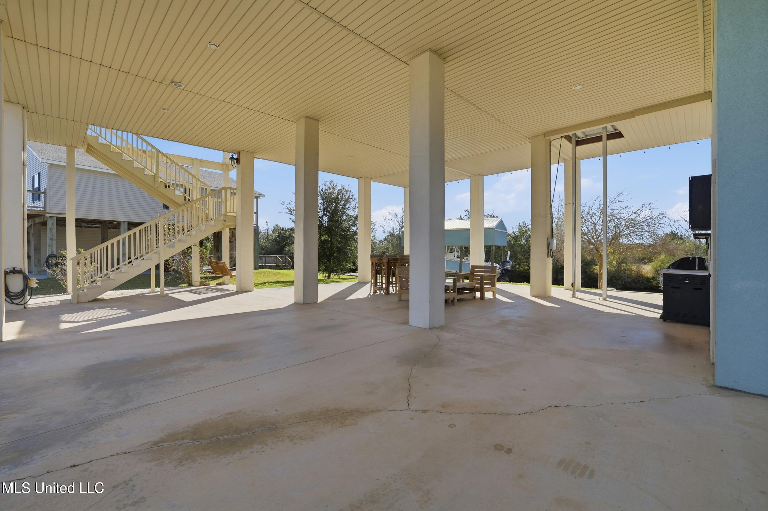 123 Helen Drive Property Photo 44
