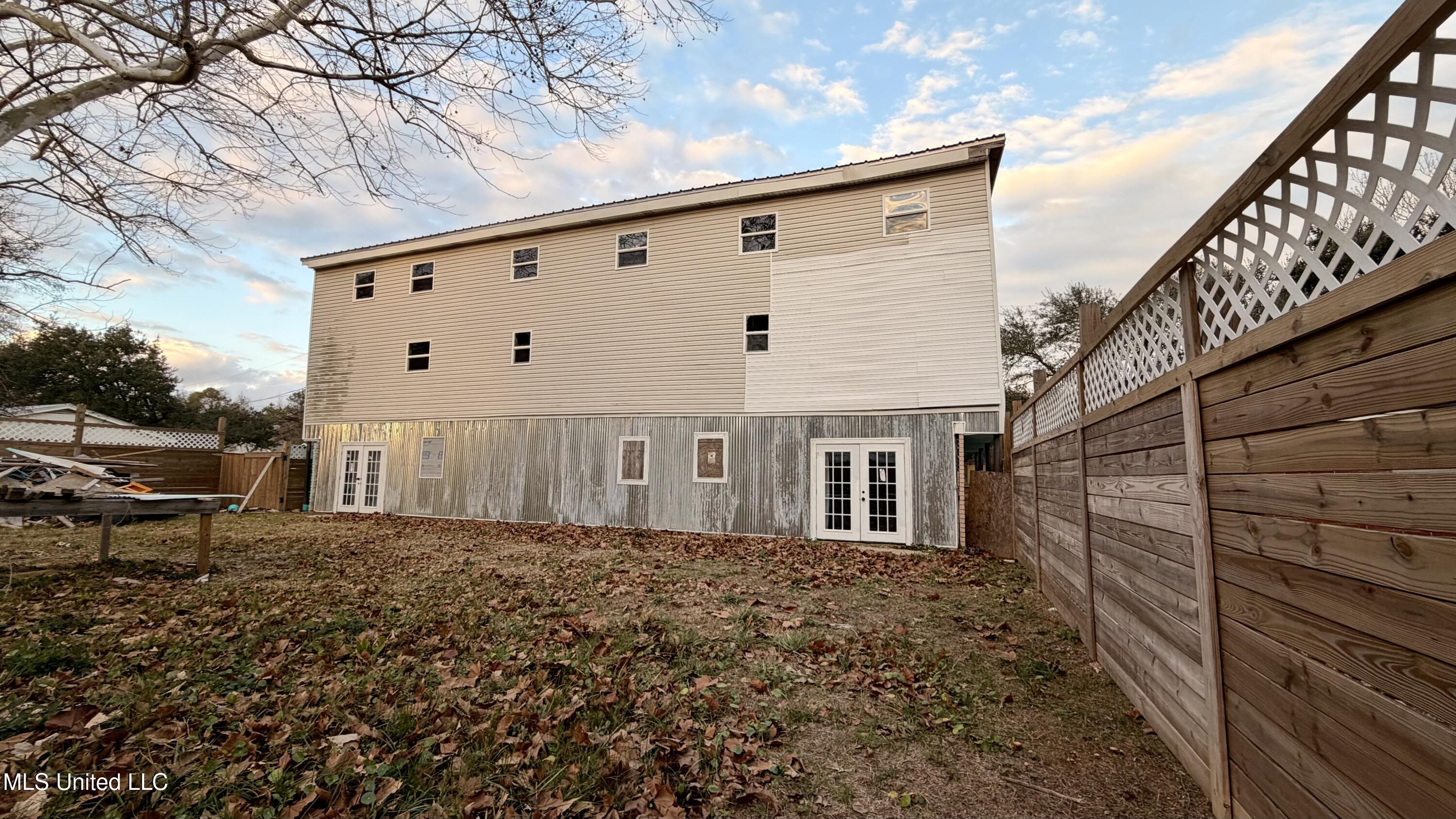 1423 Jo Ellen Circle Property Photo 4