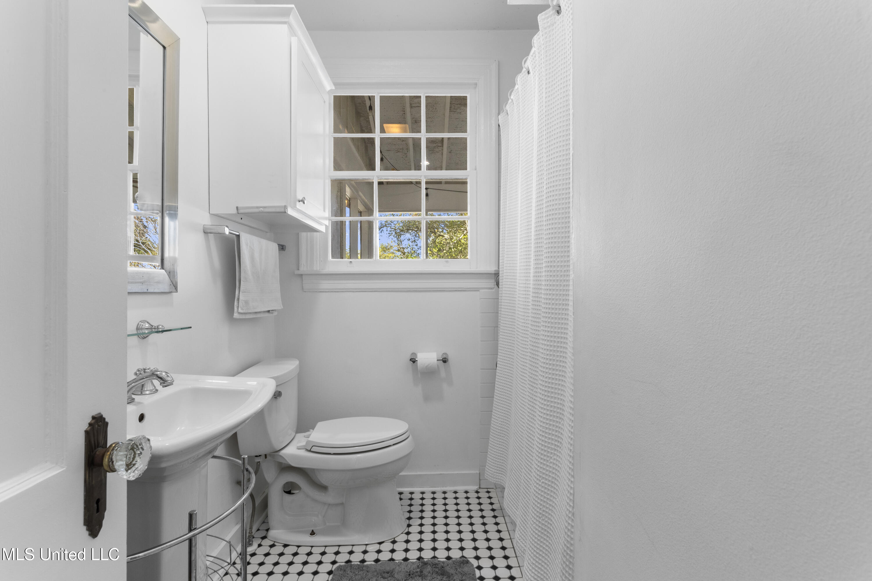 111 Bay View Court Property Photo 56