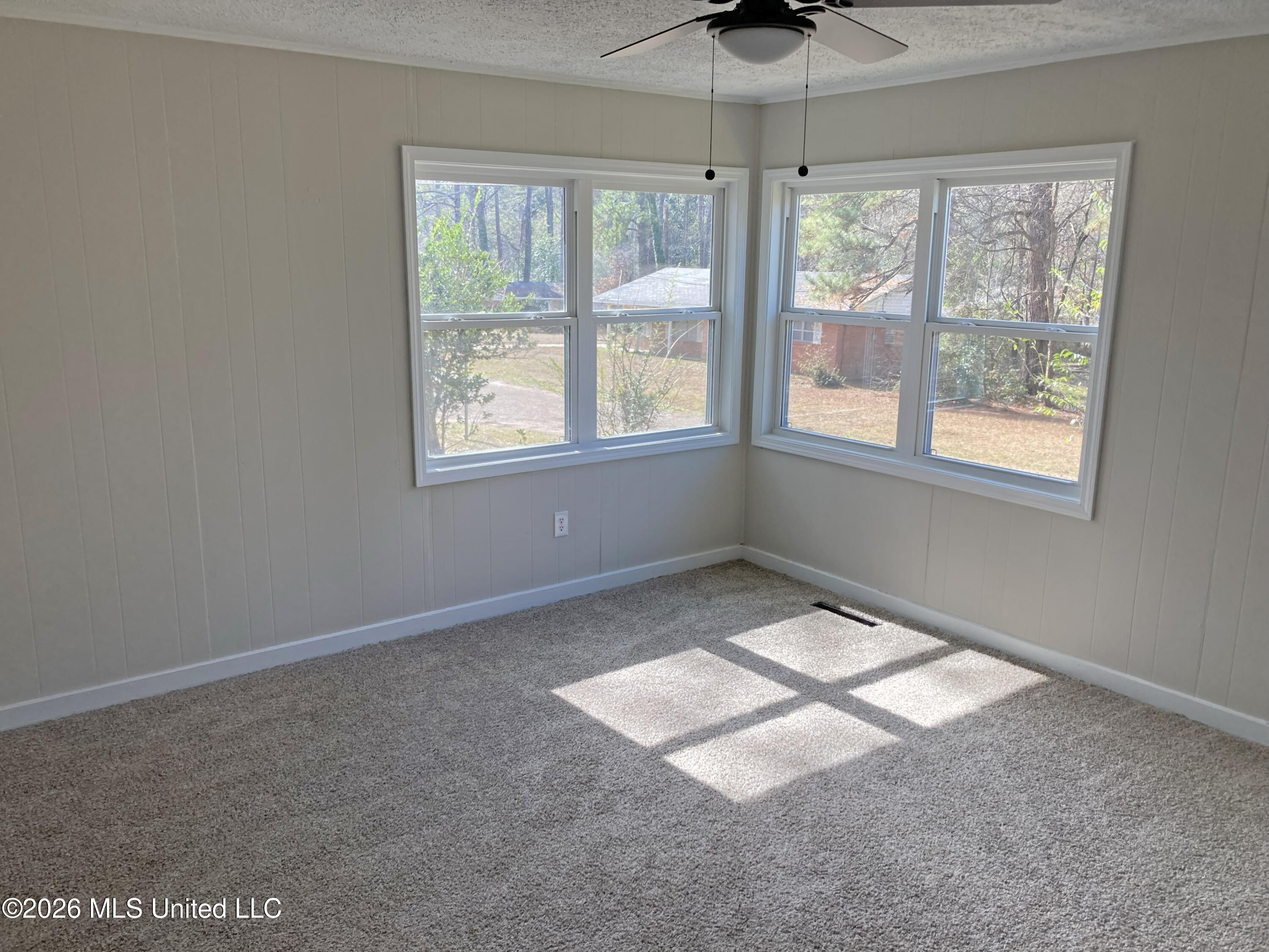 264 Shady Circle Property Photo 2