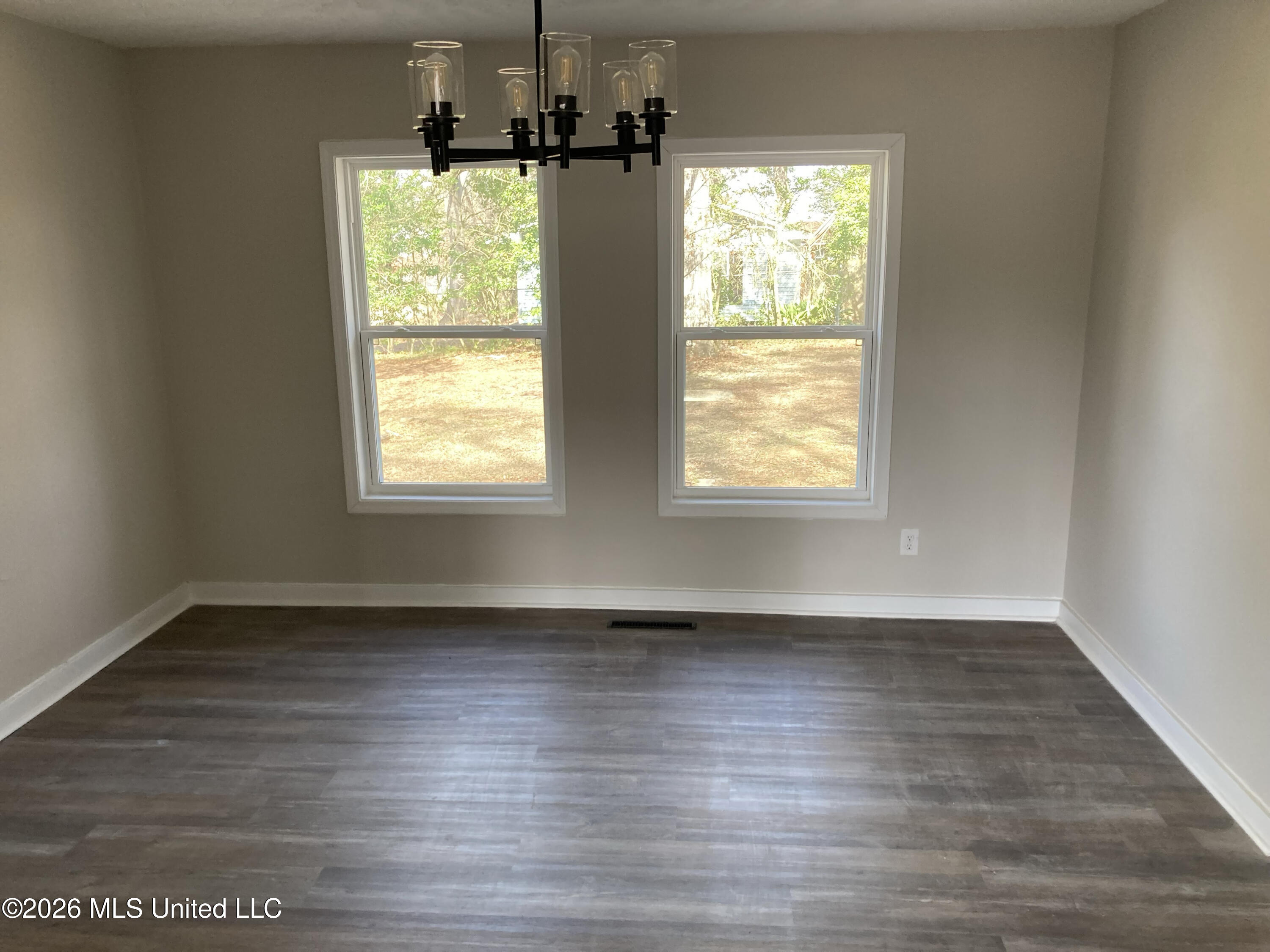 264 Shady Circle Property Photo 6