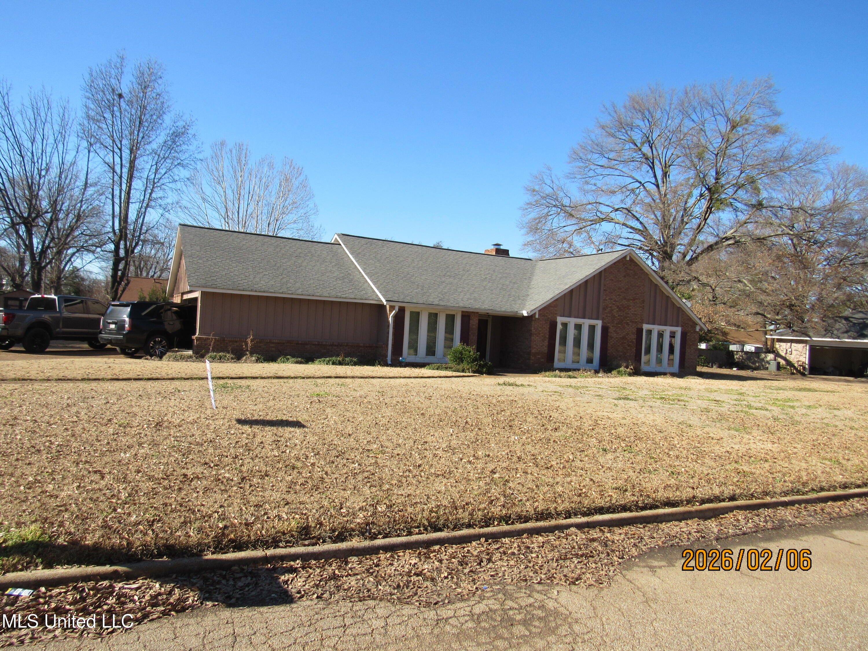1903 Swayze Street Property Photo 1