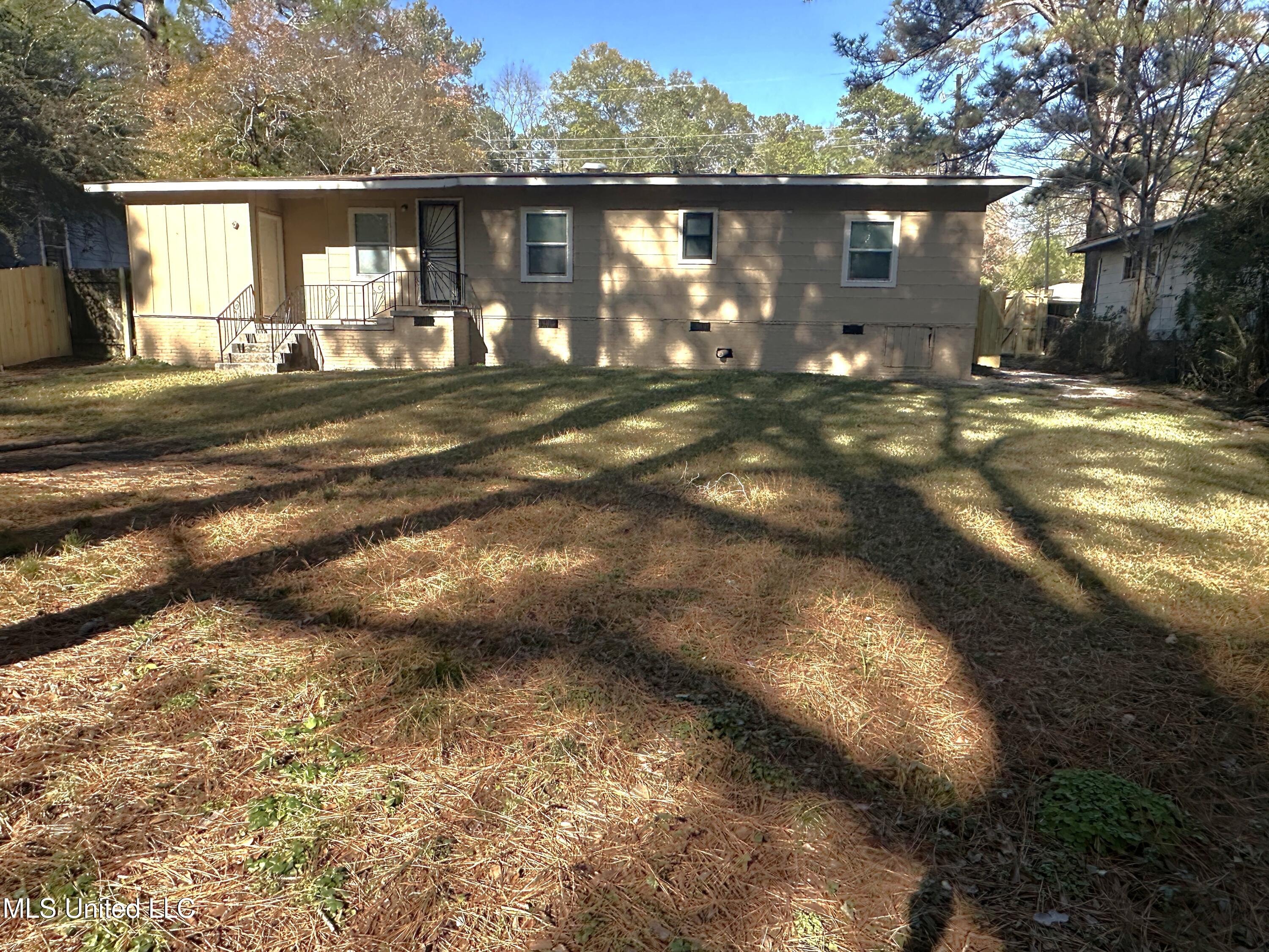 359 Cummins Street Property Photo 2