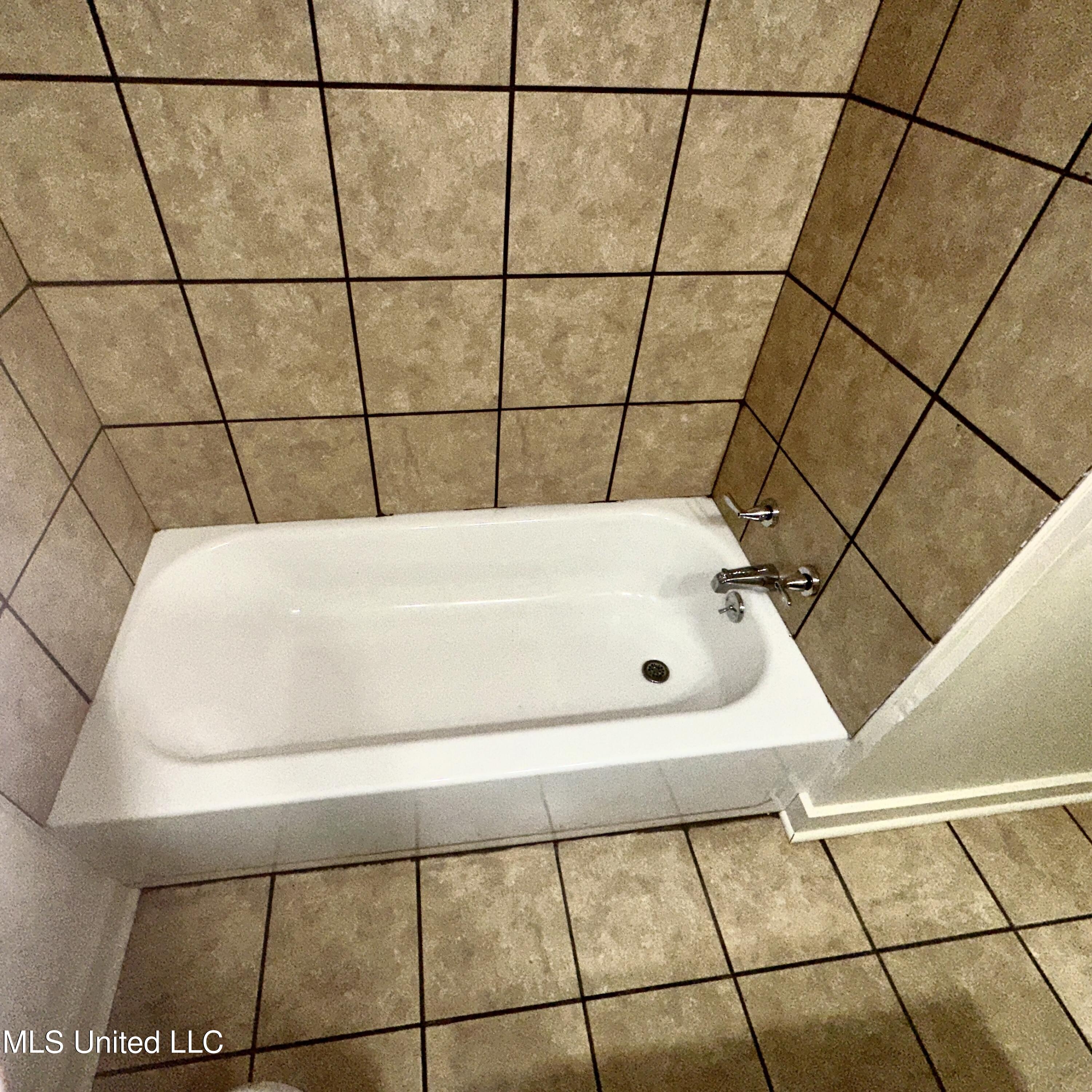 359 Cummins Street Property Photo 21