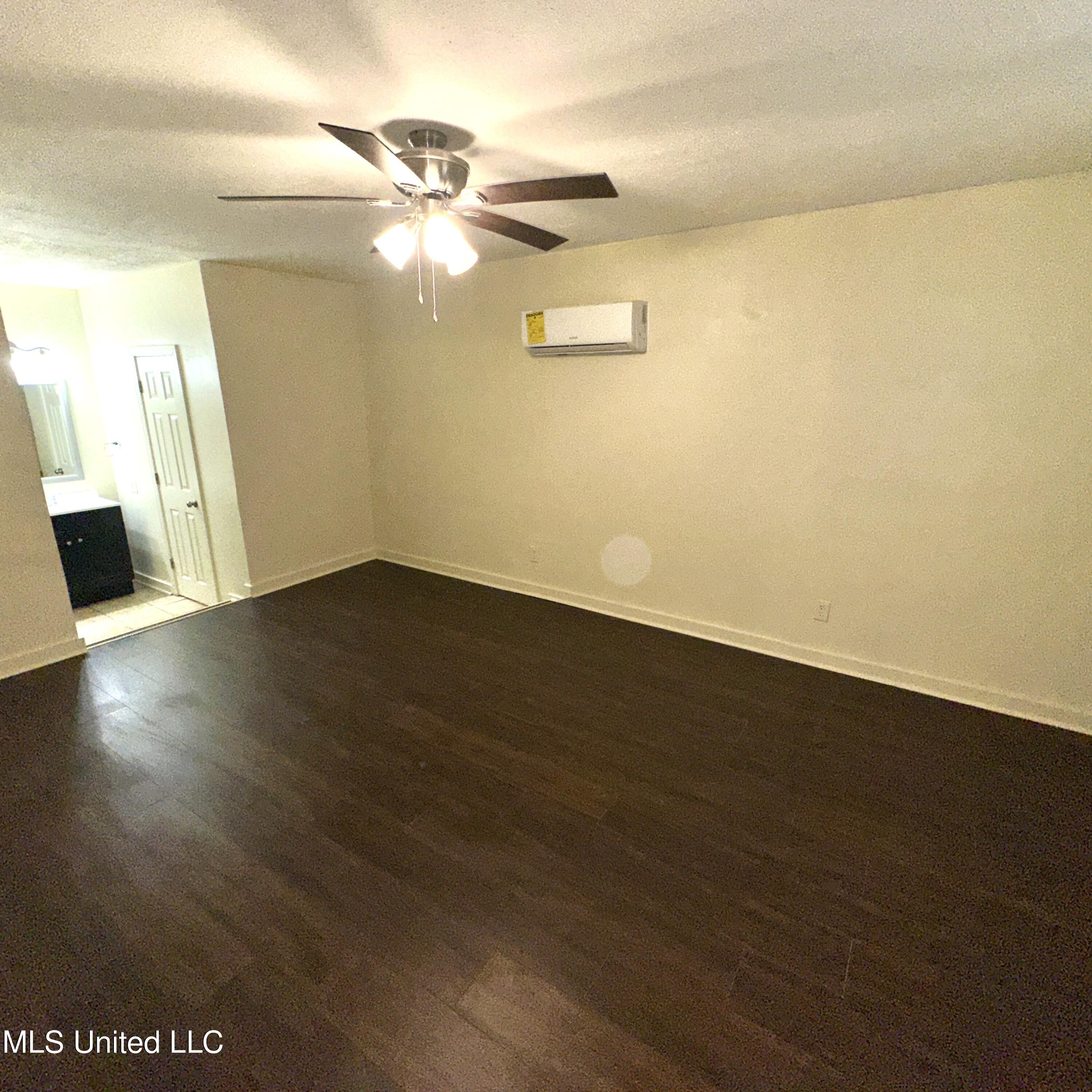 359 Cummins Street Property Photo 25