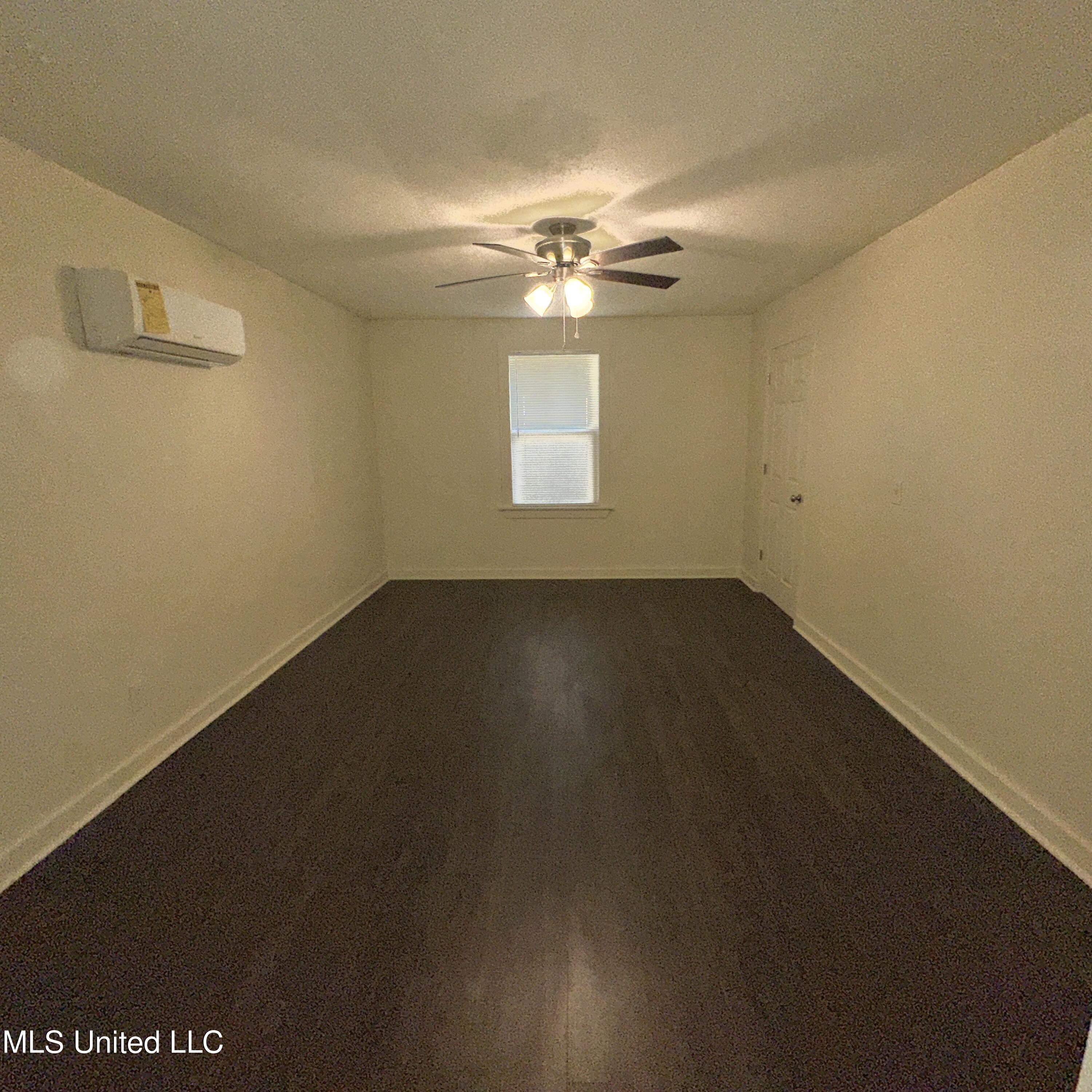 359 Cummins Street Property Photo 27