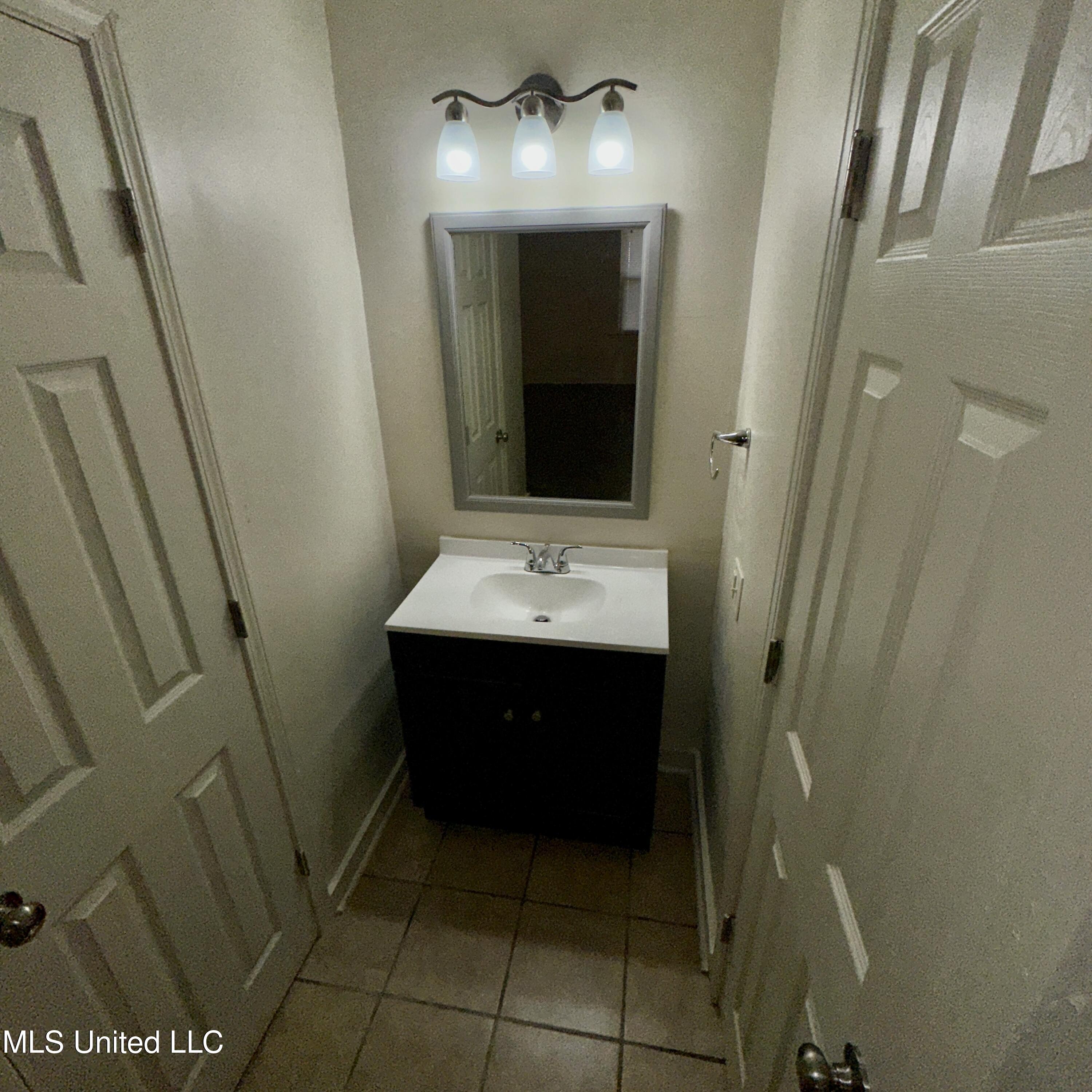 359 Cummins Street Property Photo 29