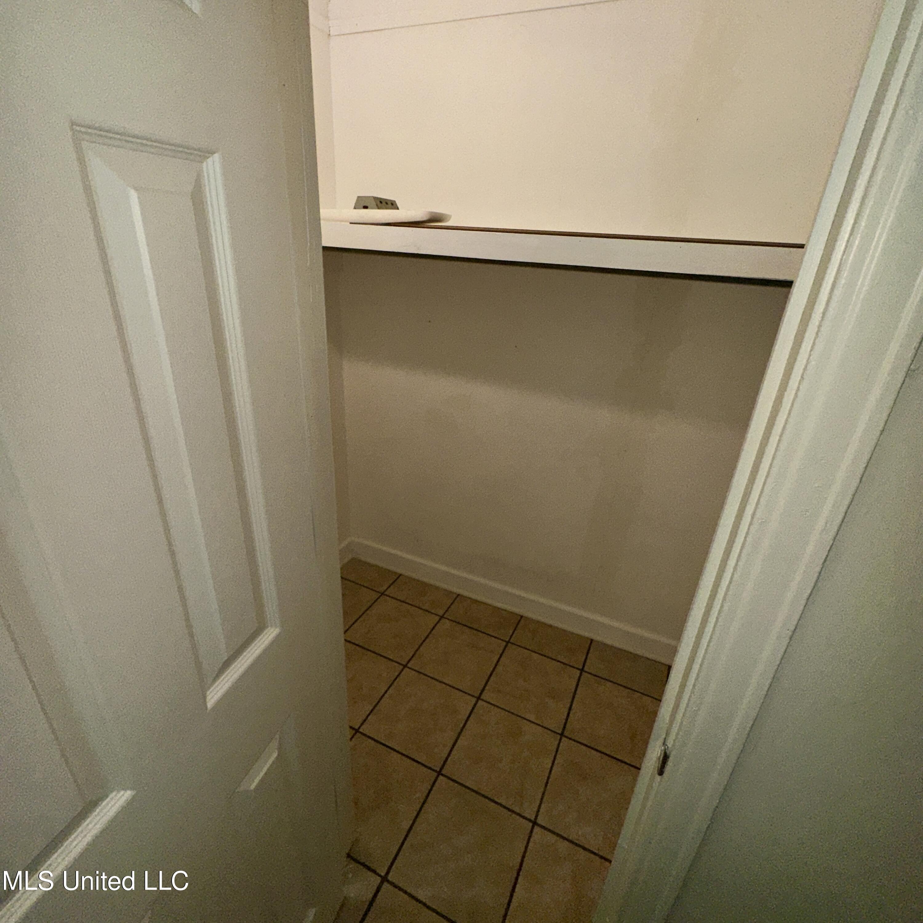 359 Cummins Street Property Photo 31