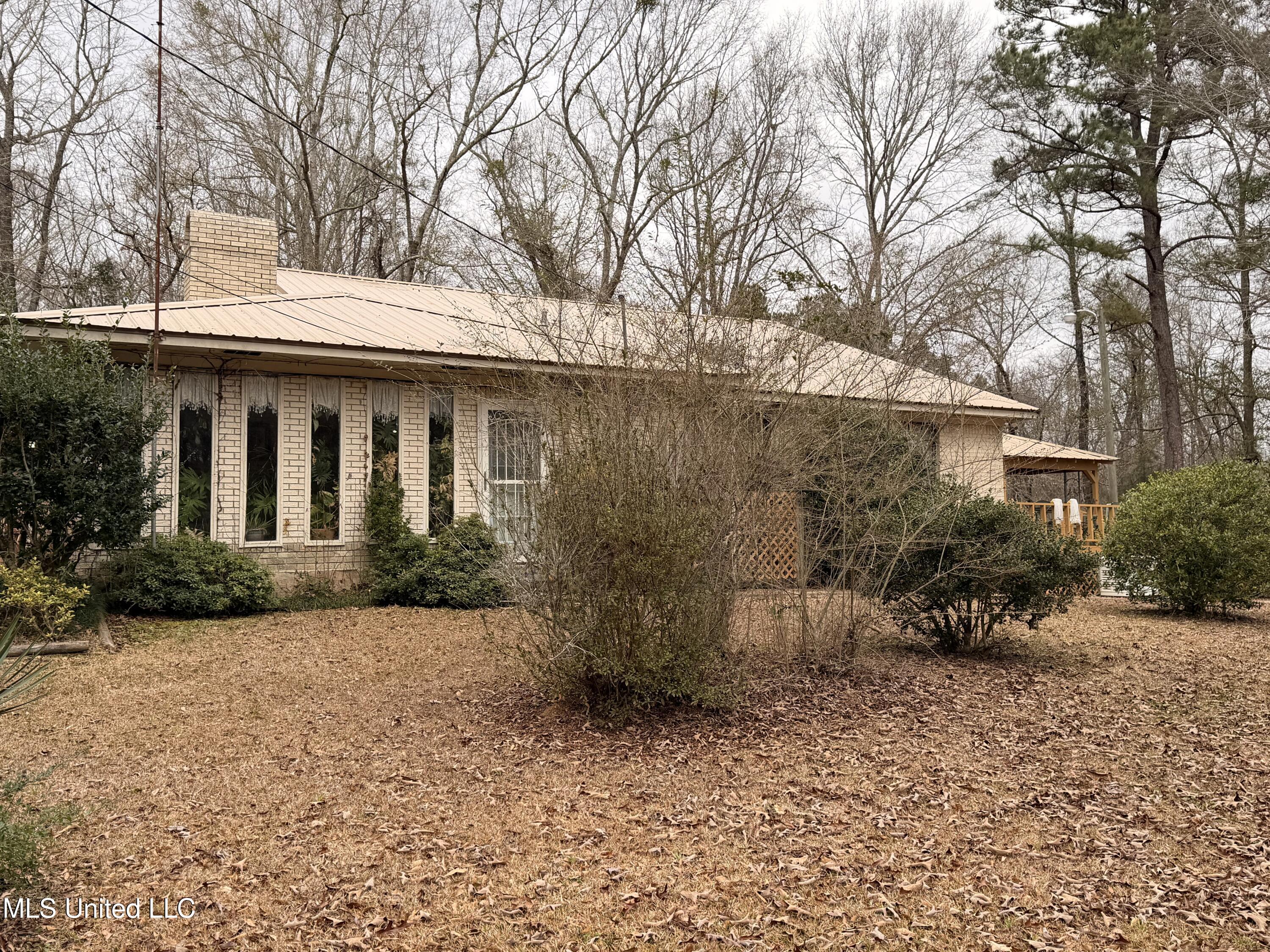 4204 Nw Highway 550 Property Photo 1
