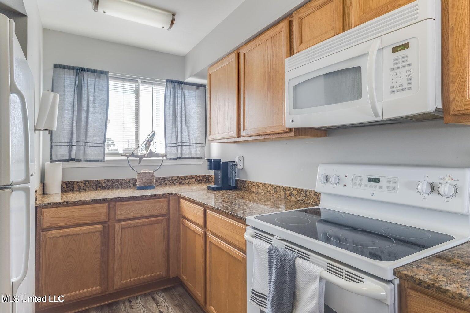 1664 Beach Boulevard Property Photo 7