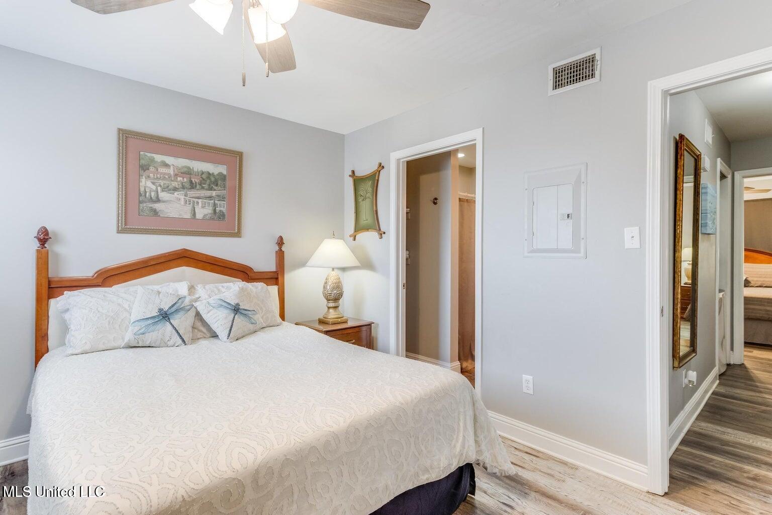 1664 Beach Boulevard Property Photo 14