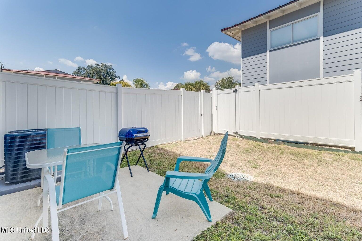 1664 Beach Boulevard Property Photo 15