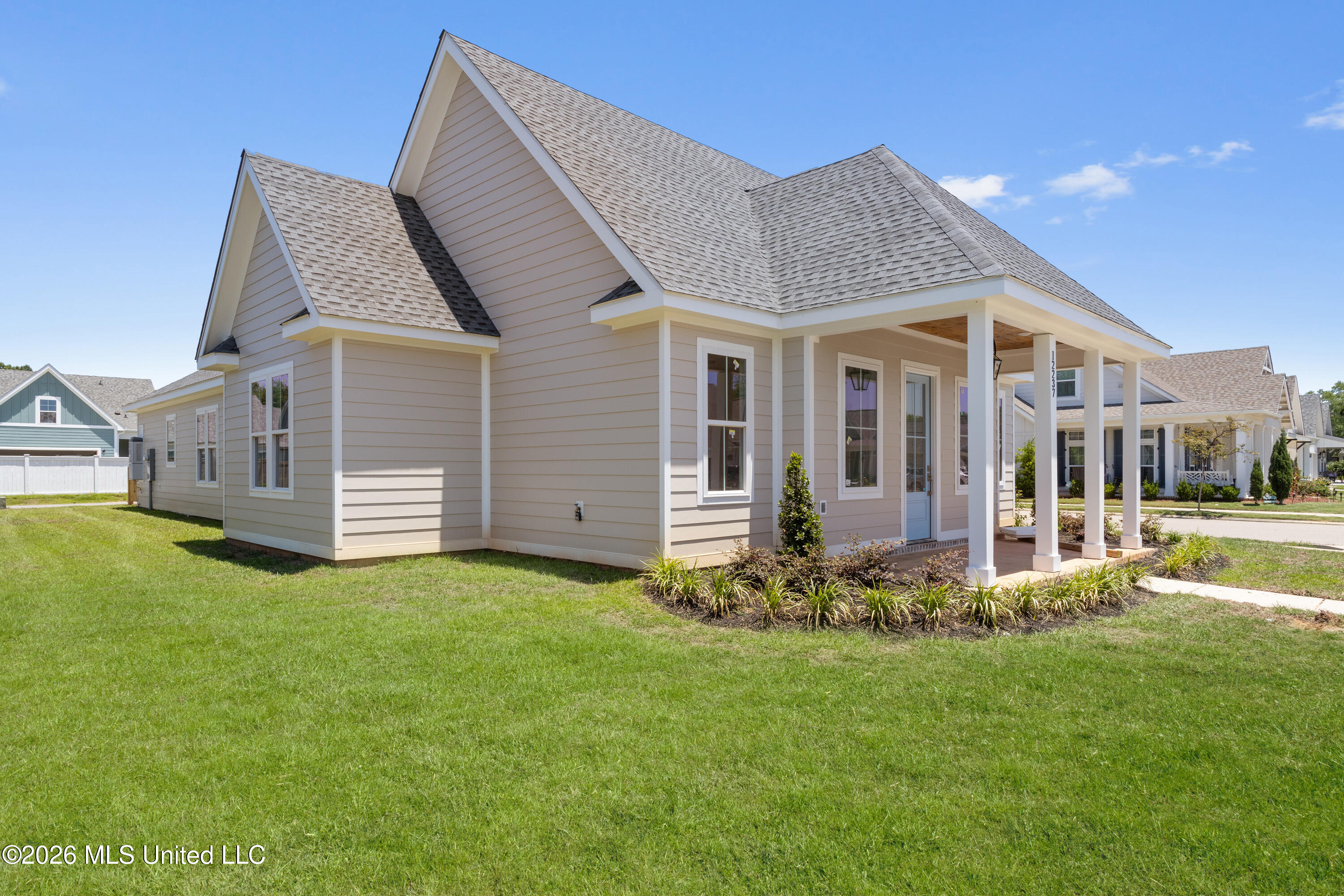 12237 Artisan Green Boulevard Property Photo 4