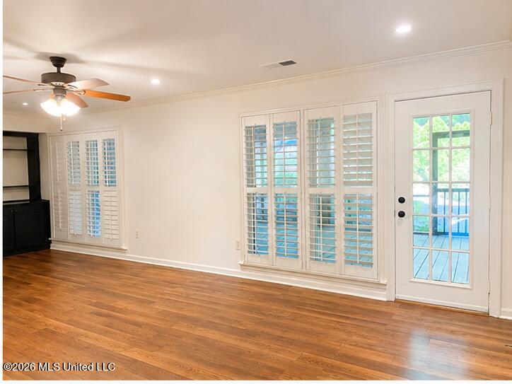 6705 Player Drive Property Photo 14